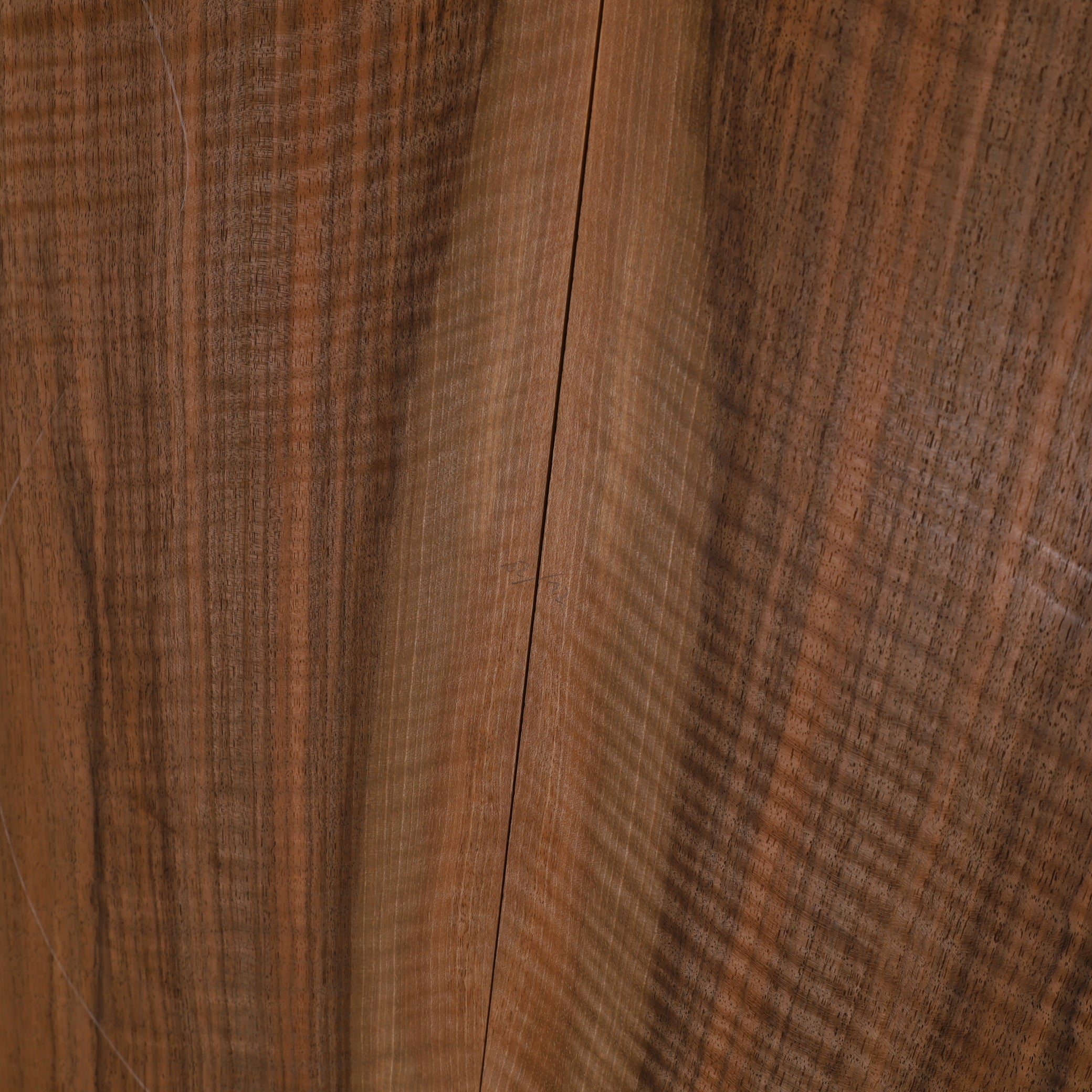 Nussbaum Set (Boden/Zargen) für Steelstring Gitarre AAA (Nr. 2057)