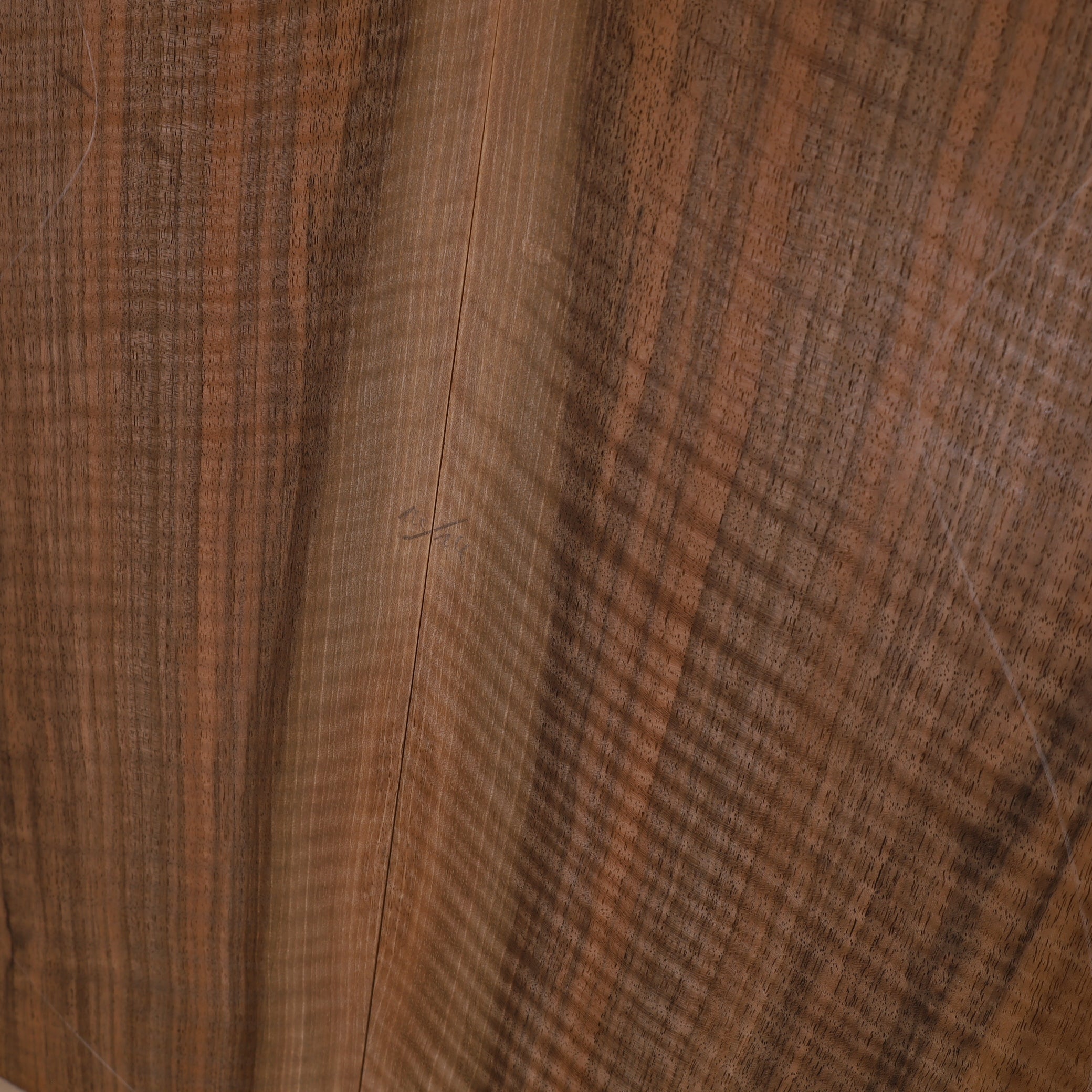 Nussbaum Set (Boden/Zargen) für Steelstring Gitarre AAA (Nr. 2058)