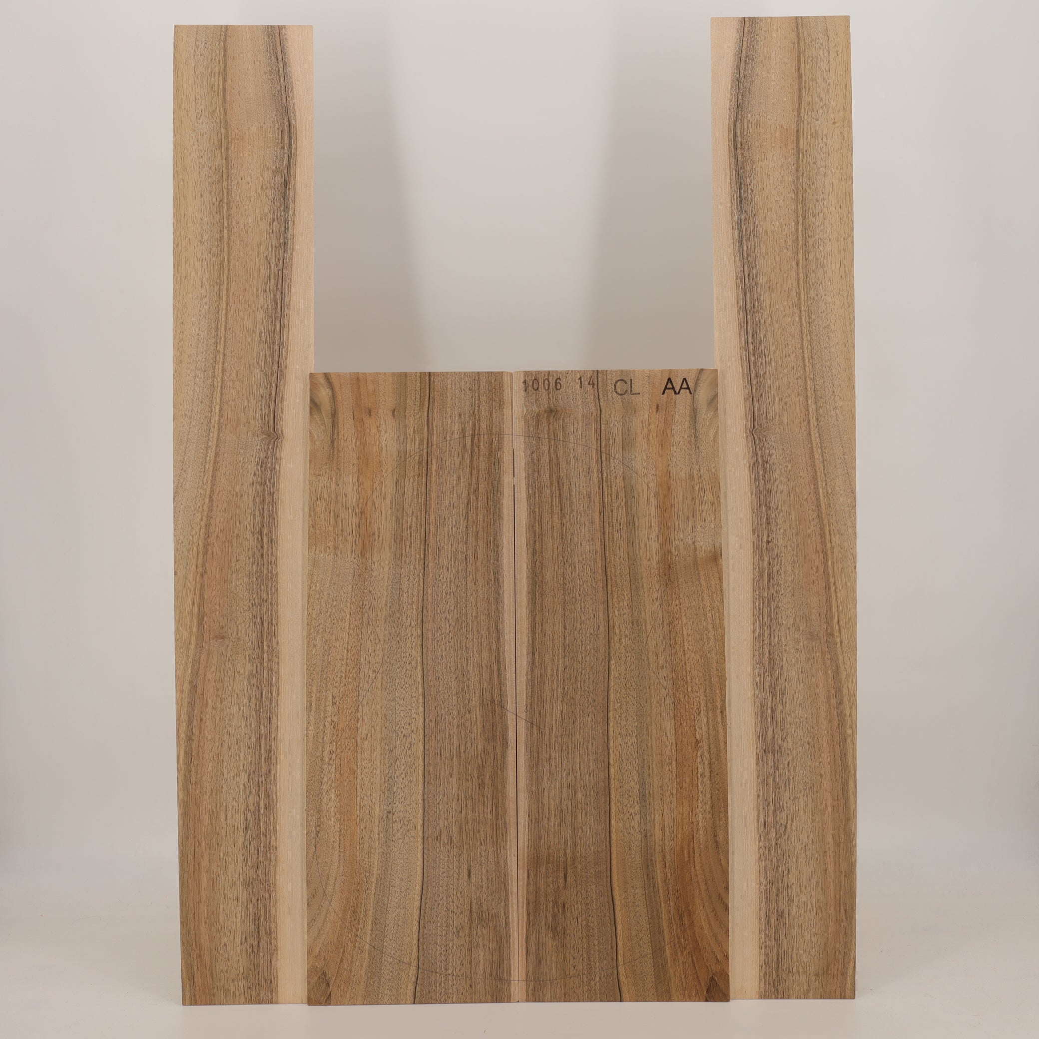 Walnut Set (Back/Sides) for Classical Guitar AA (no. 2404)