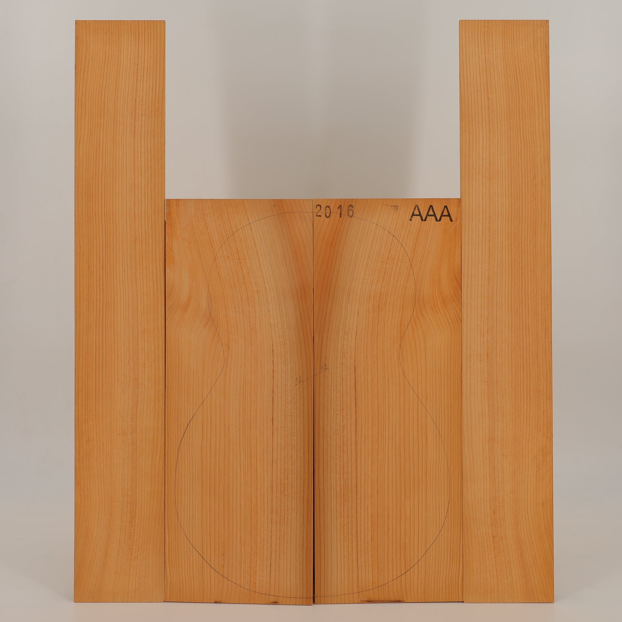 Yew Set (Back/Sides) for Ukulele AAA (no. 2643)