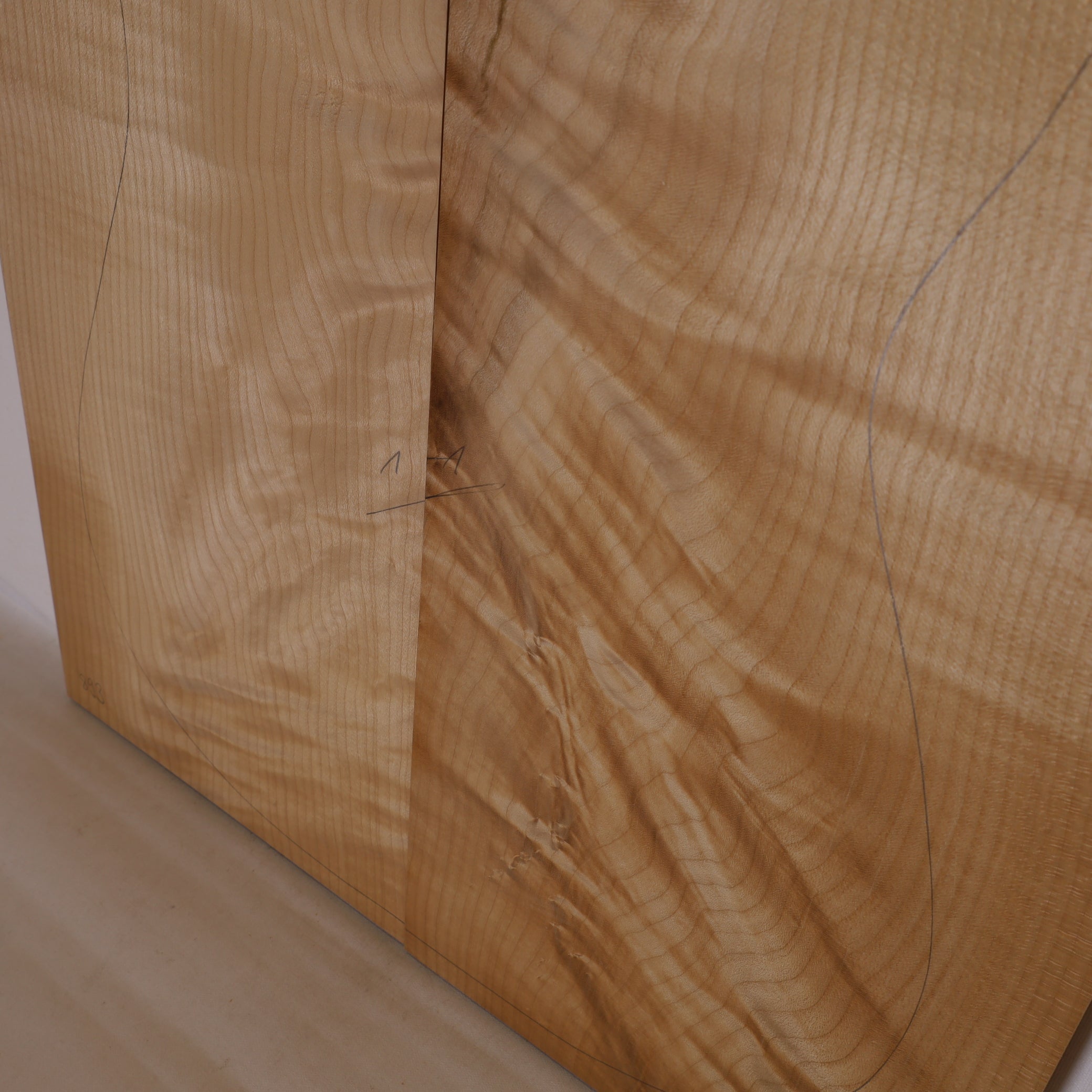 Thermo Maple Carved Top 2-piece for Electric Guitar II (no. 893)