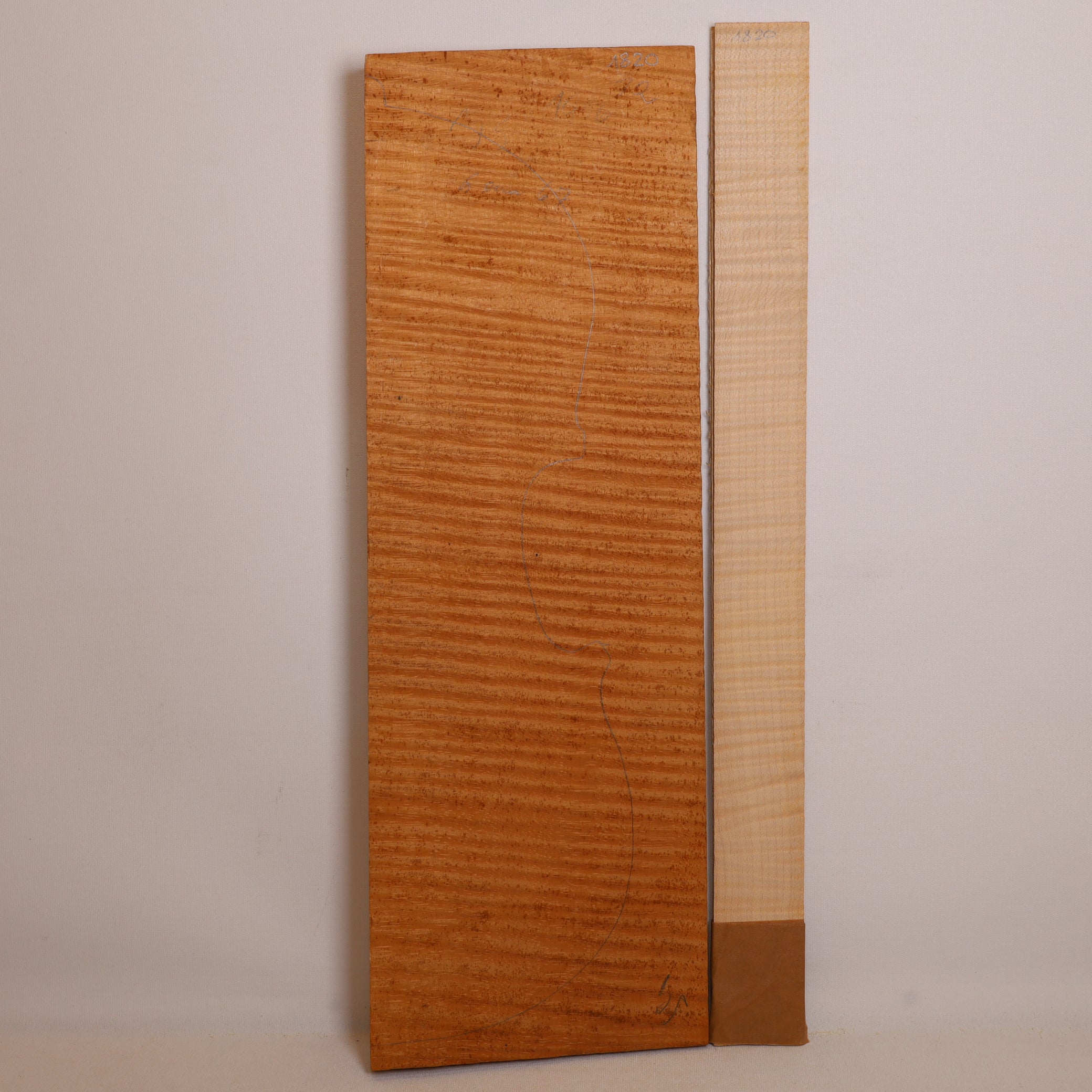 Maple Set (back/sides) for Violin from 1967 (no. 1820)