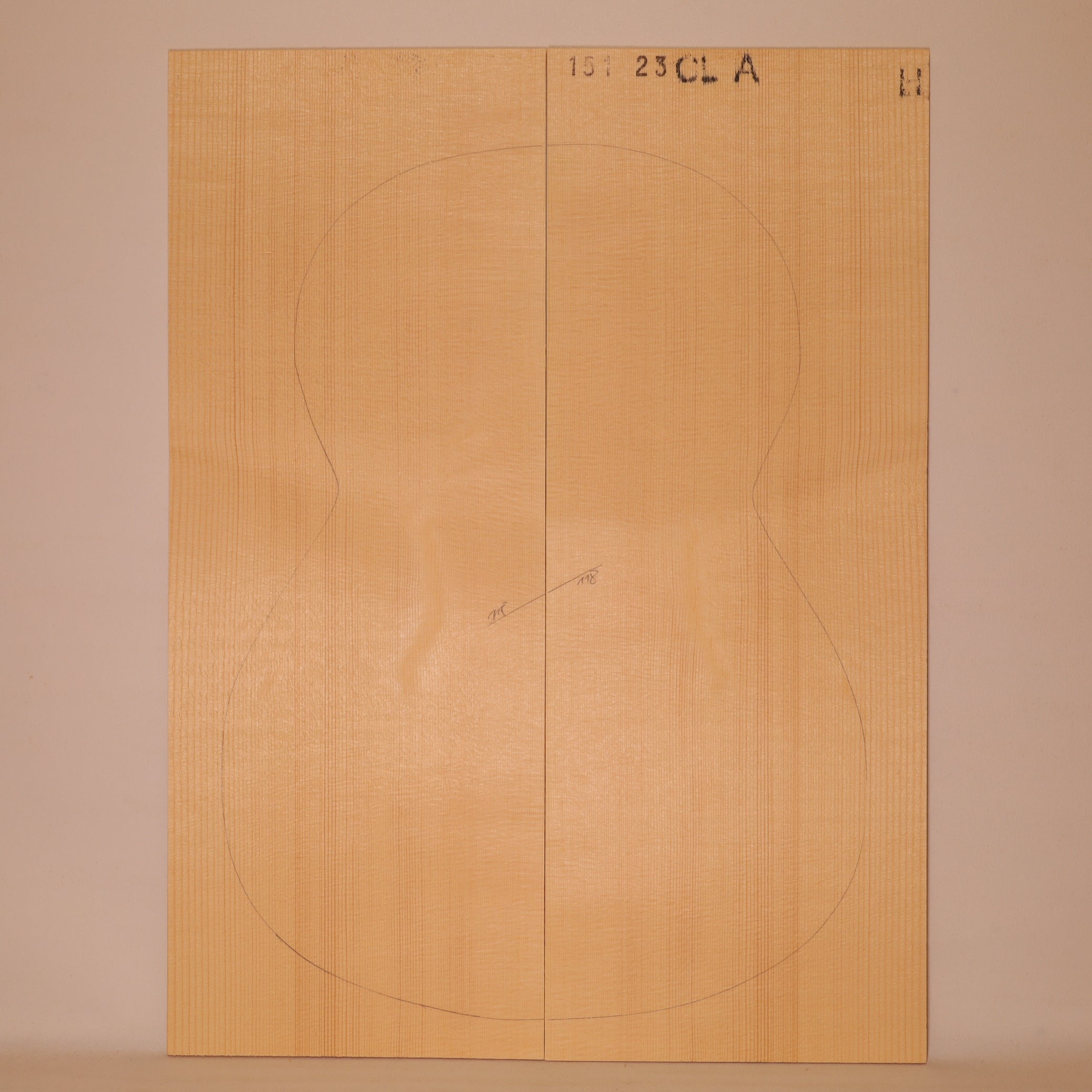 Fichtendecke für klassische Gitarre A (Nr. 2211)