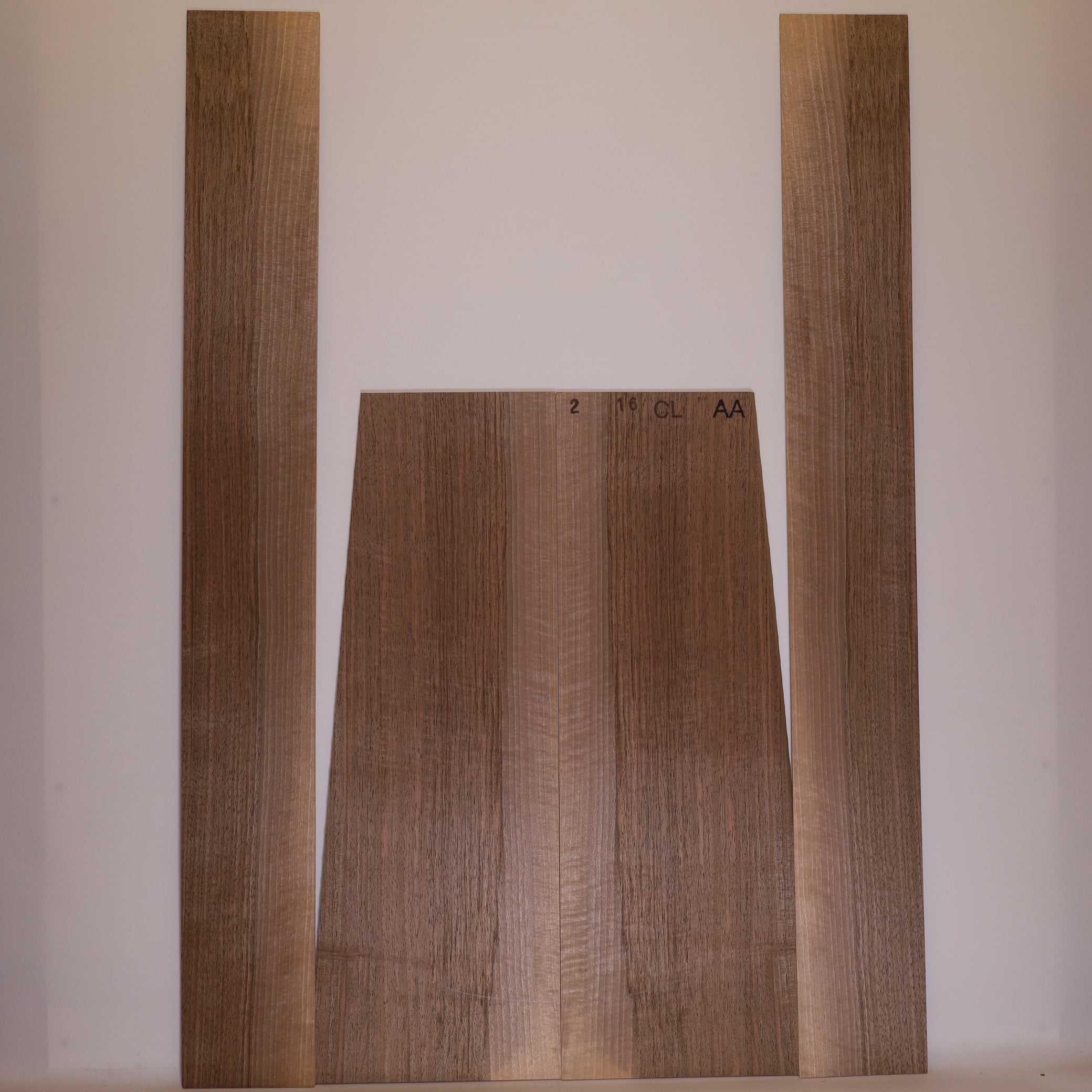 Walnut Set (Back/Sides) for Classical Guitar AA (no. 332)