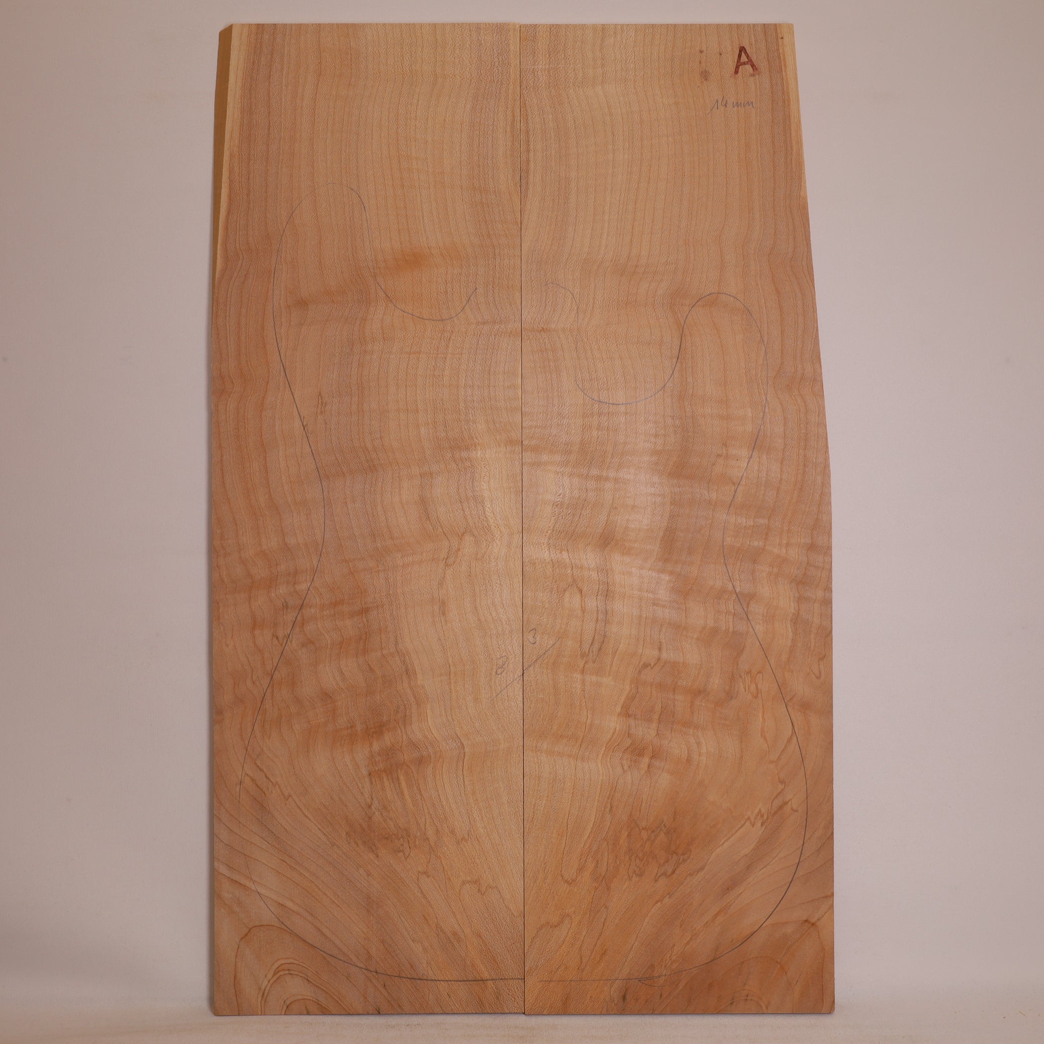 Maple Carved Top 2-piece for Electric Guitar A (no. 810)