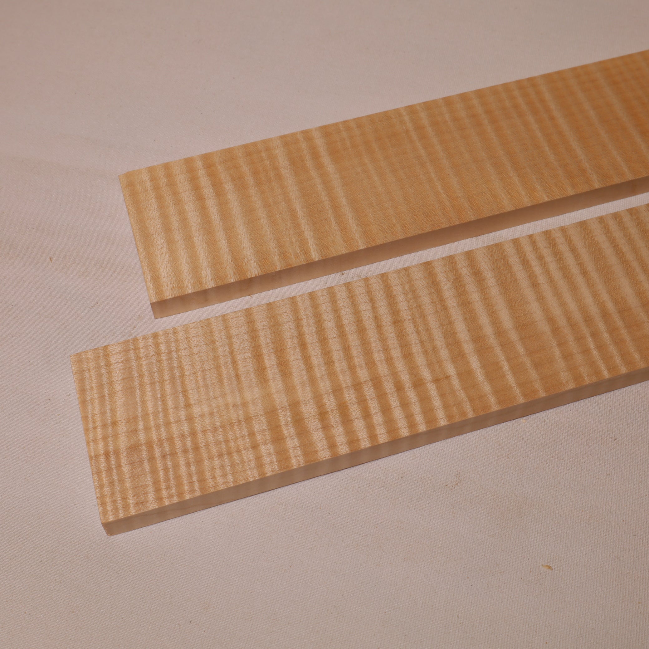 Maple Fingerboard Guitar 1. Quality