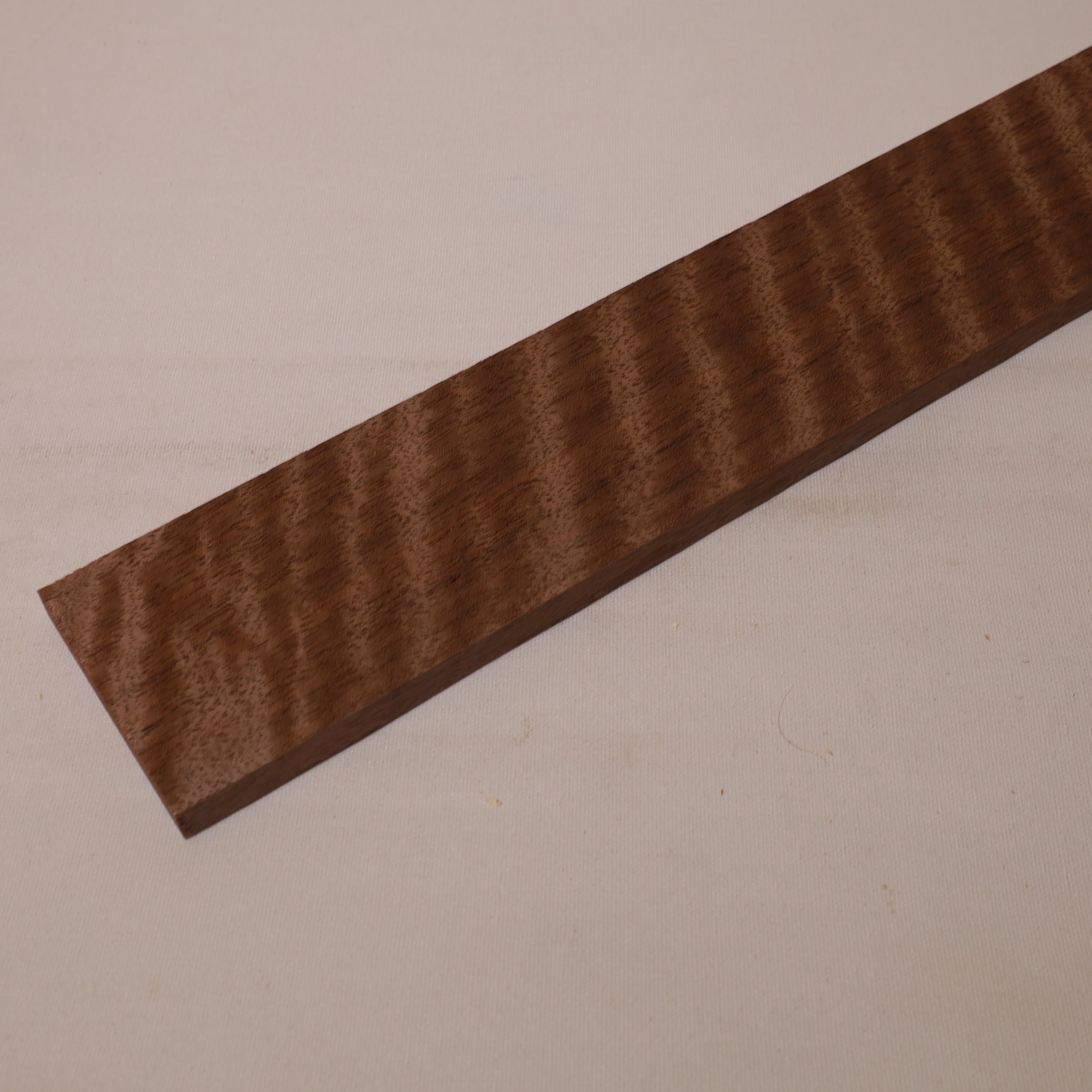 Black Walnut Fingerboard Guitar 1. Quality