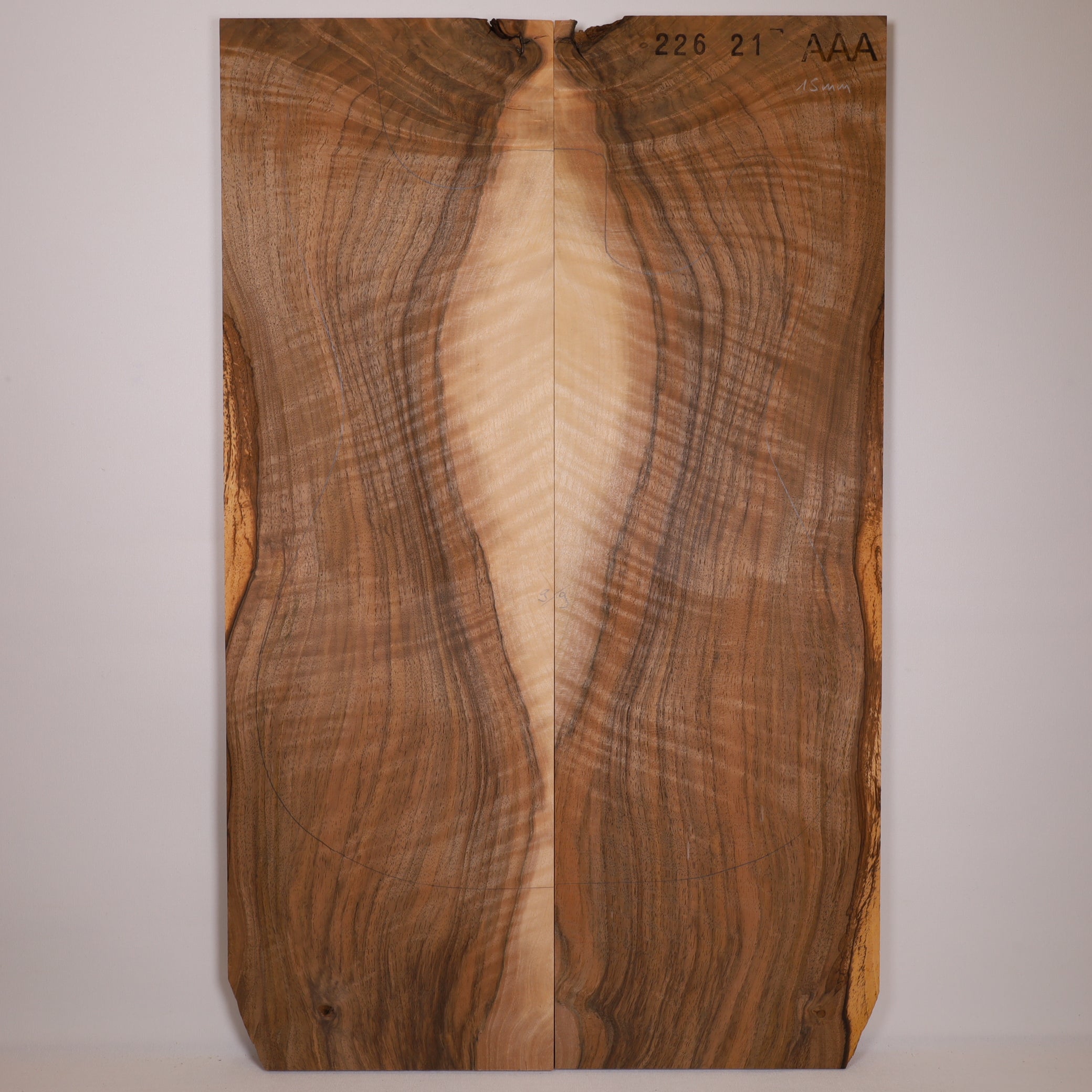 Walnut Carved Top 2-piece for Electric Guitar AAA (no. 44)