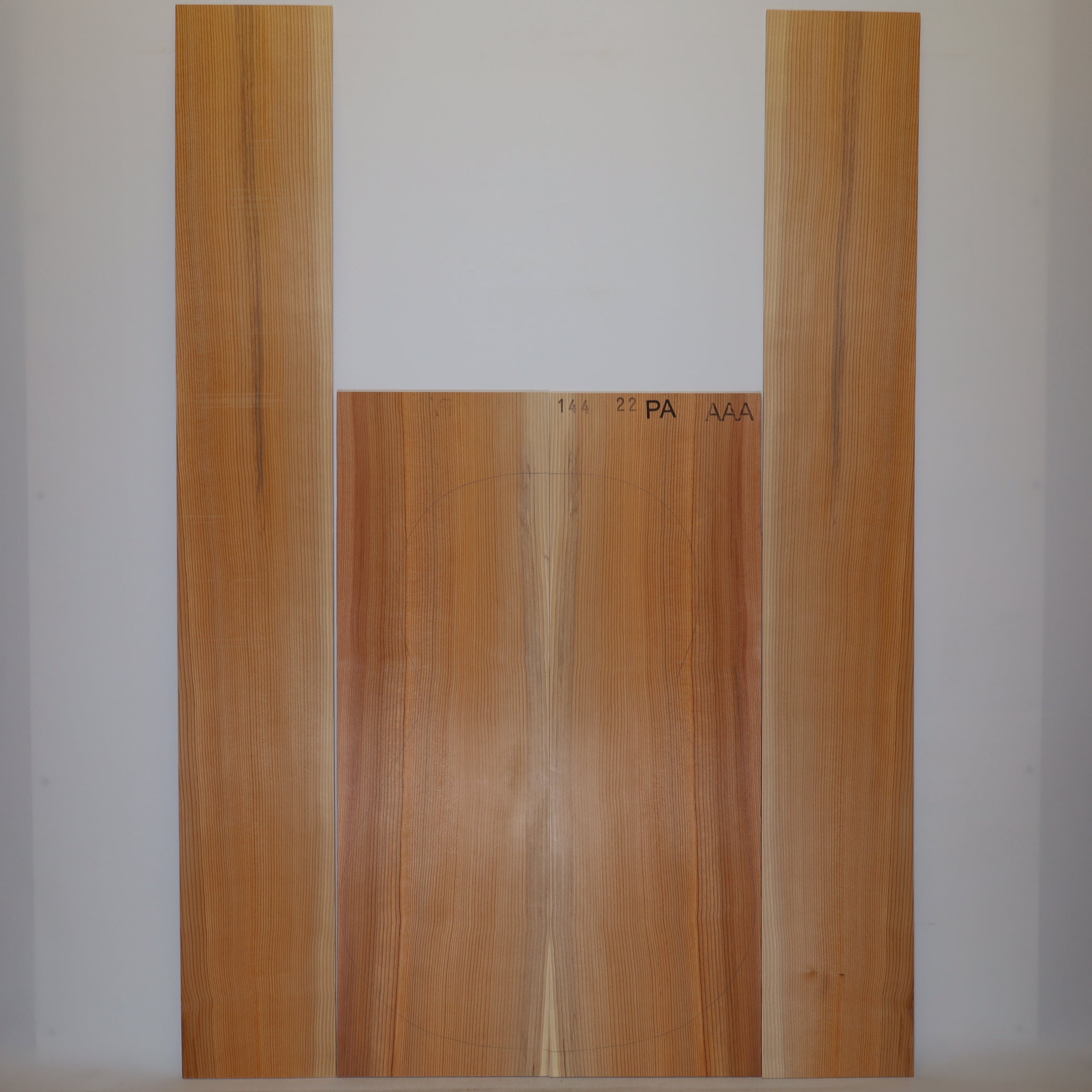 Yew Set (Back/Sides) for Parlor Guitar AAA (no. 765)