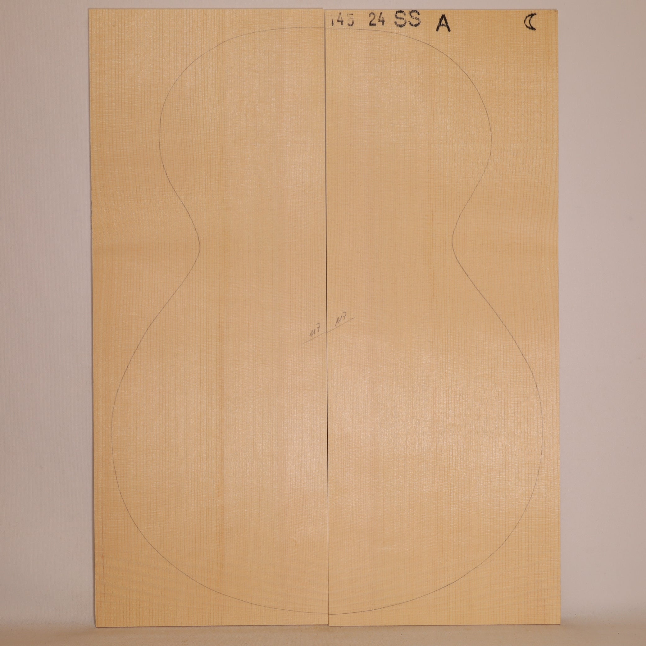 Spruce Top for Steel String Guitar A (no. 1102)