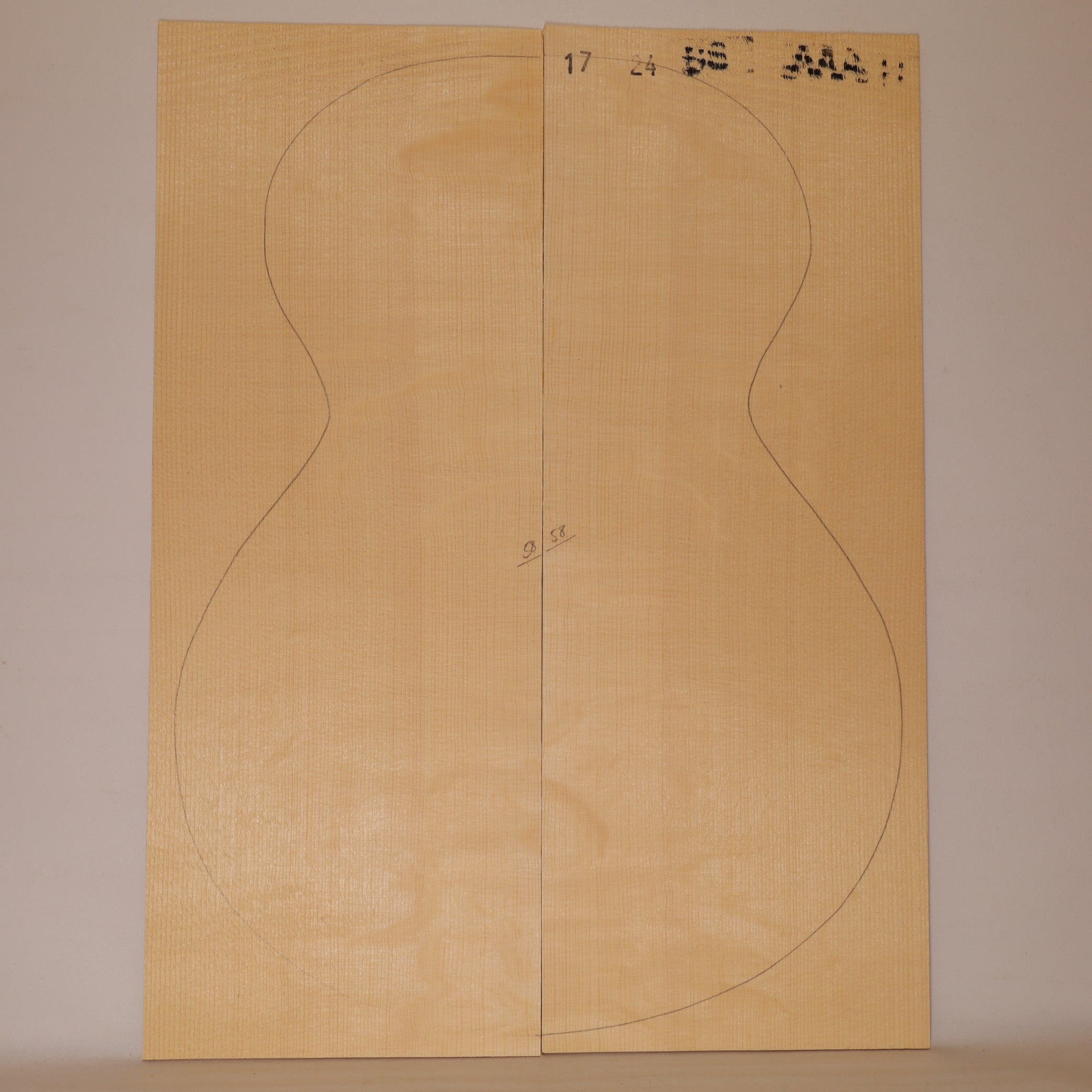 Spruce Top for Steel String Guitar AAA (no. 2177)