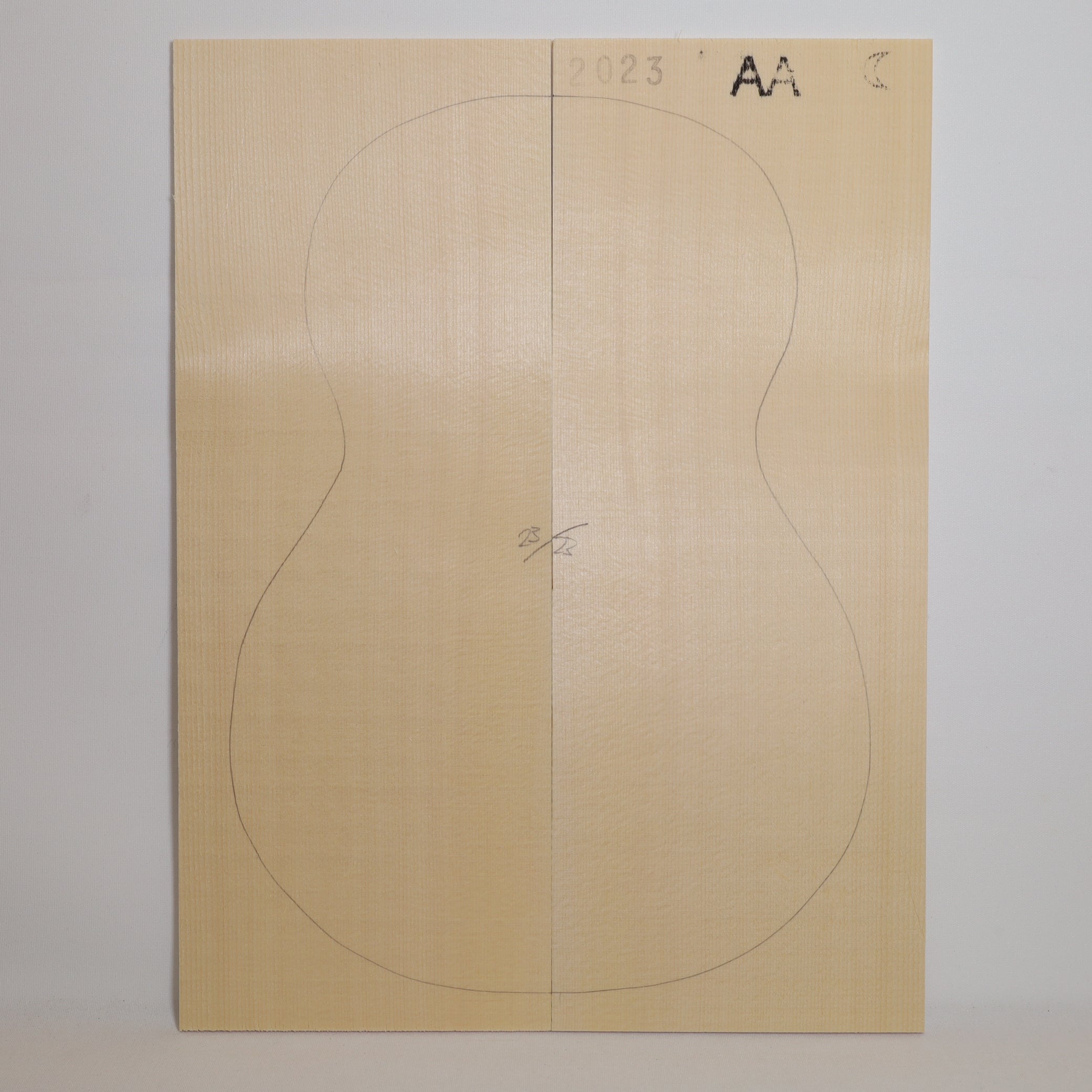 Spruce Top for Ukulele (Baritone) AA (no. 102)