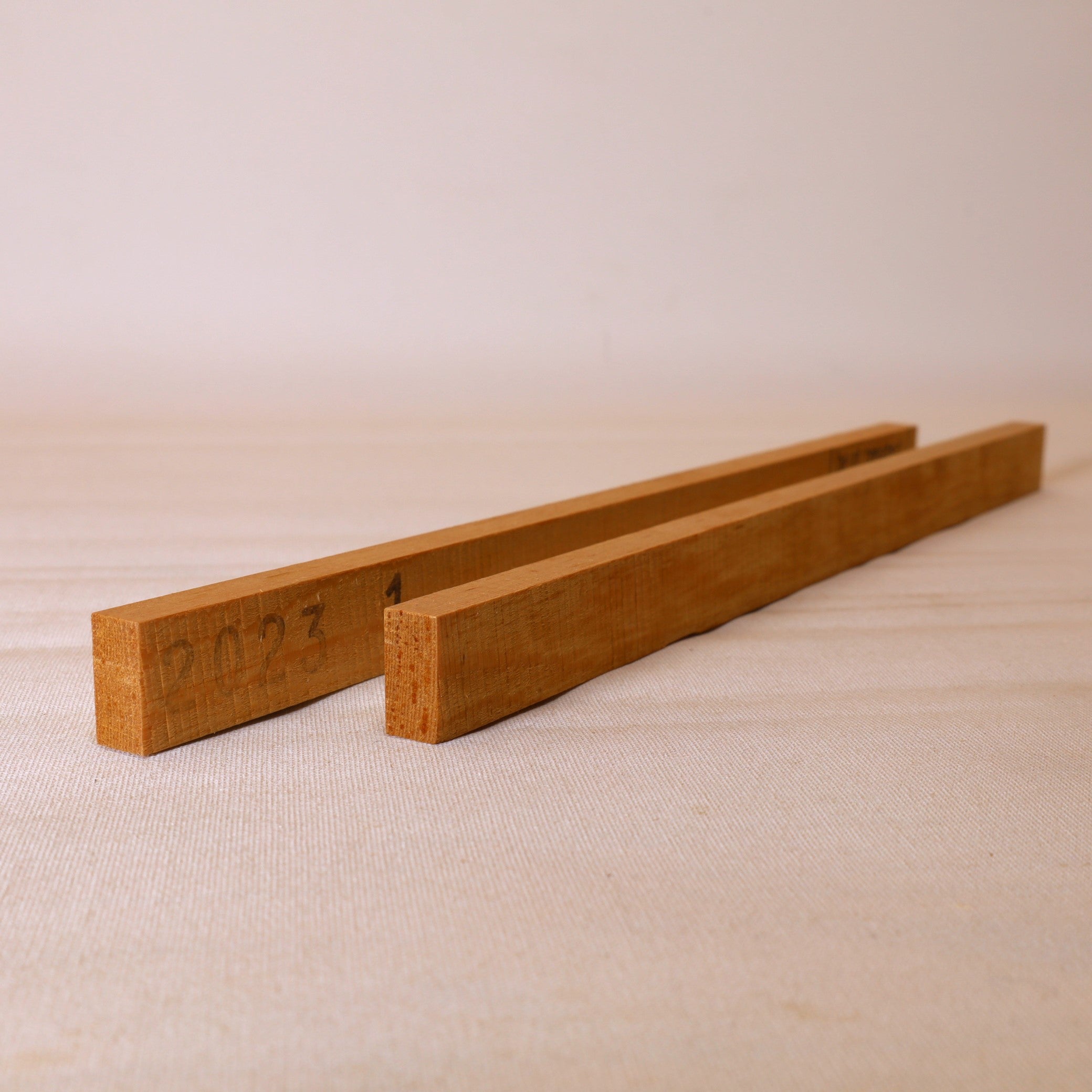 Spruce Bass Bar for Violin I