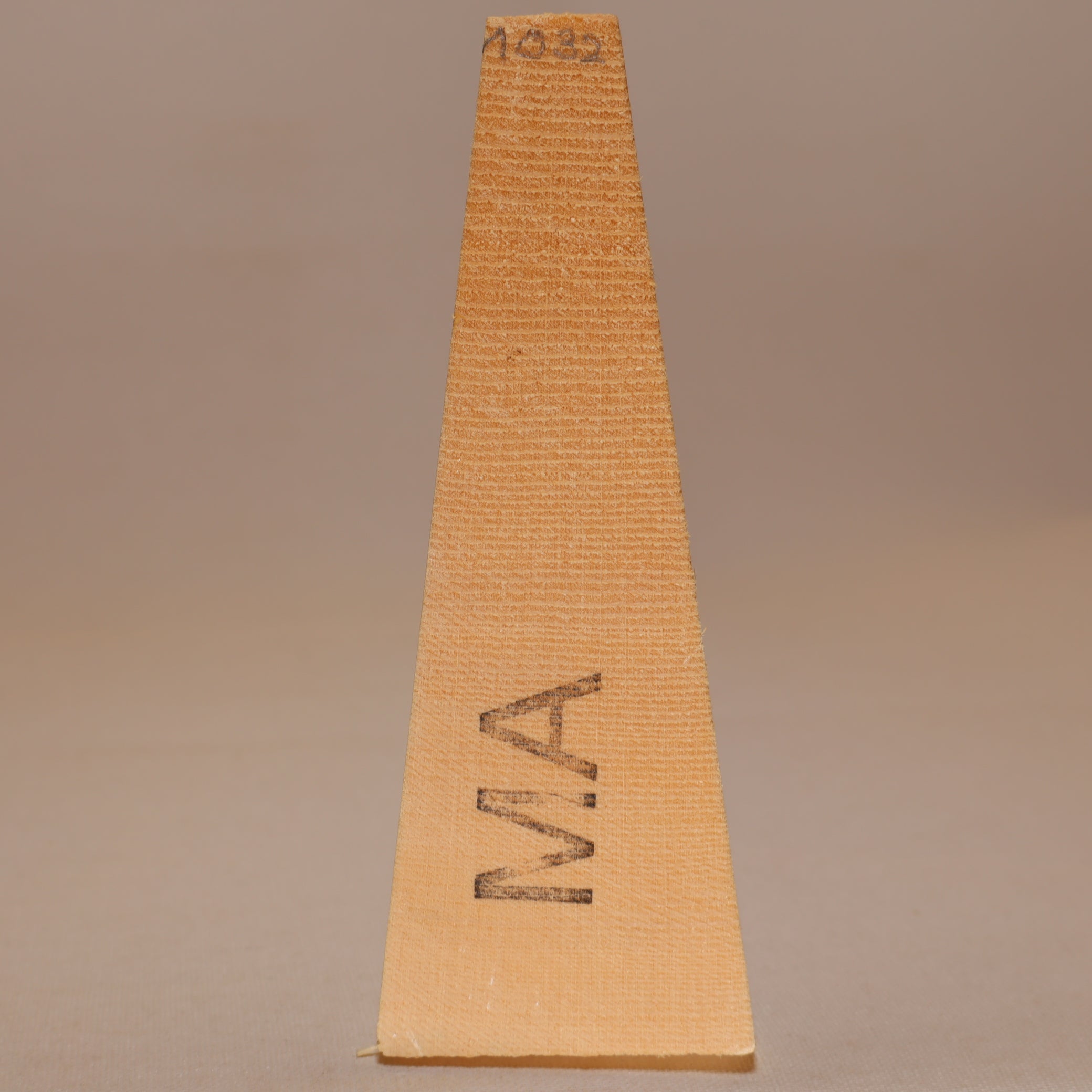 Spruce Top for Violin MA (no. 1032)