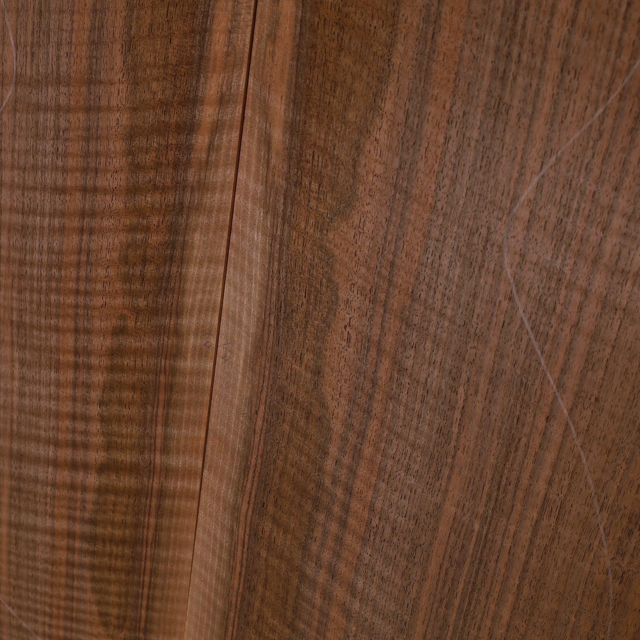 Nussbaum Set (Boden/Zargen) für Steelstring Gitarre AAA (Nr. 2061)