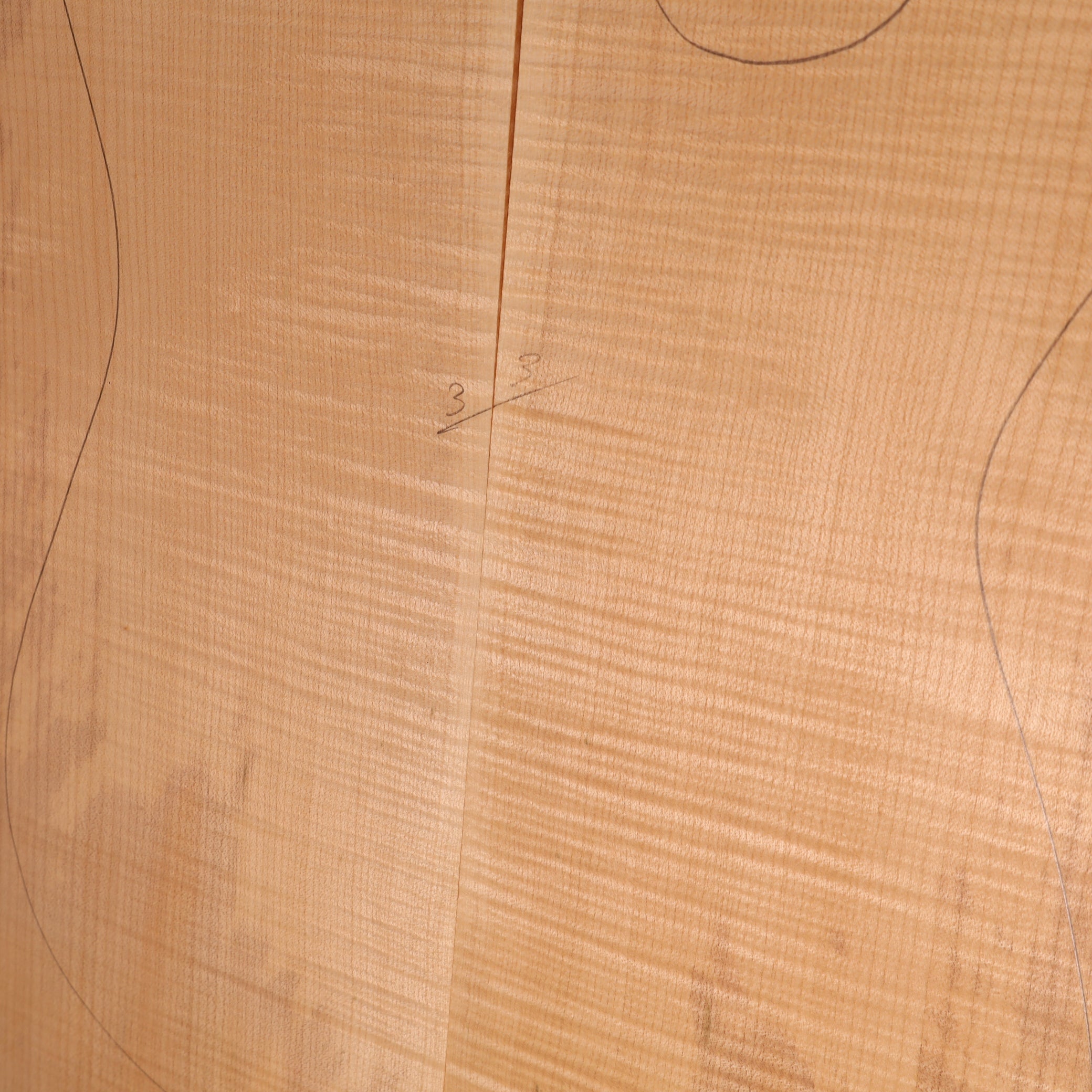 Maple Carved Top 2-piece for Electric Guitar AA (no. 2190)