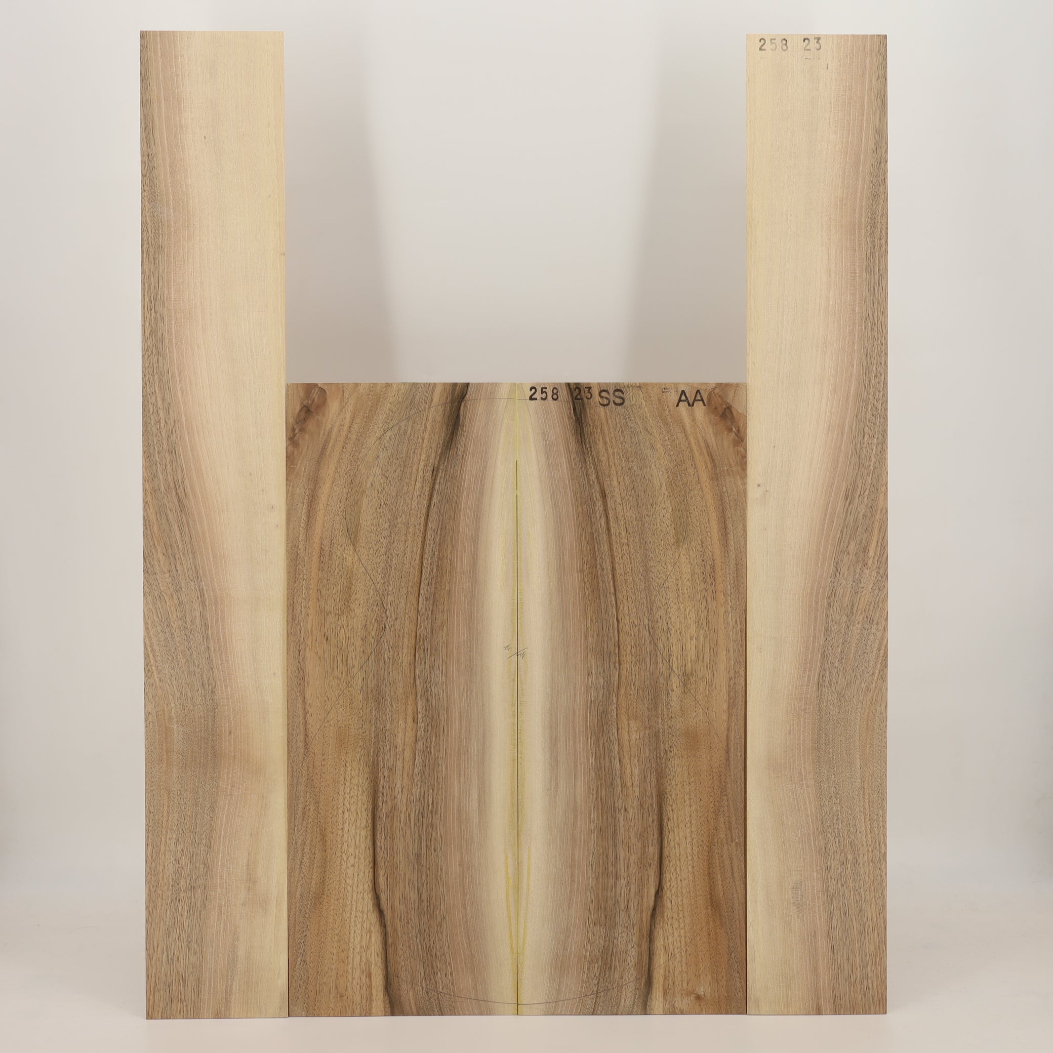 Walnut Set (Back/Sides) for Steel String Guitar AA (no. 2433)