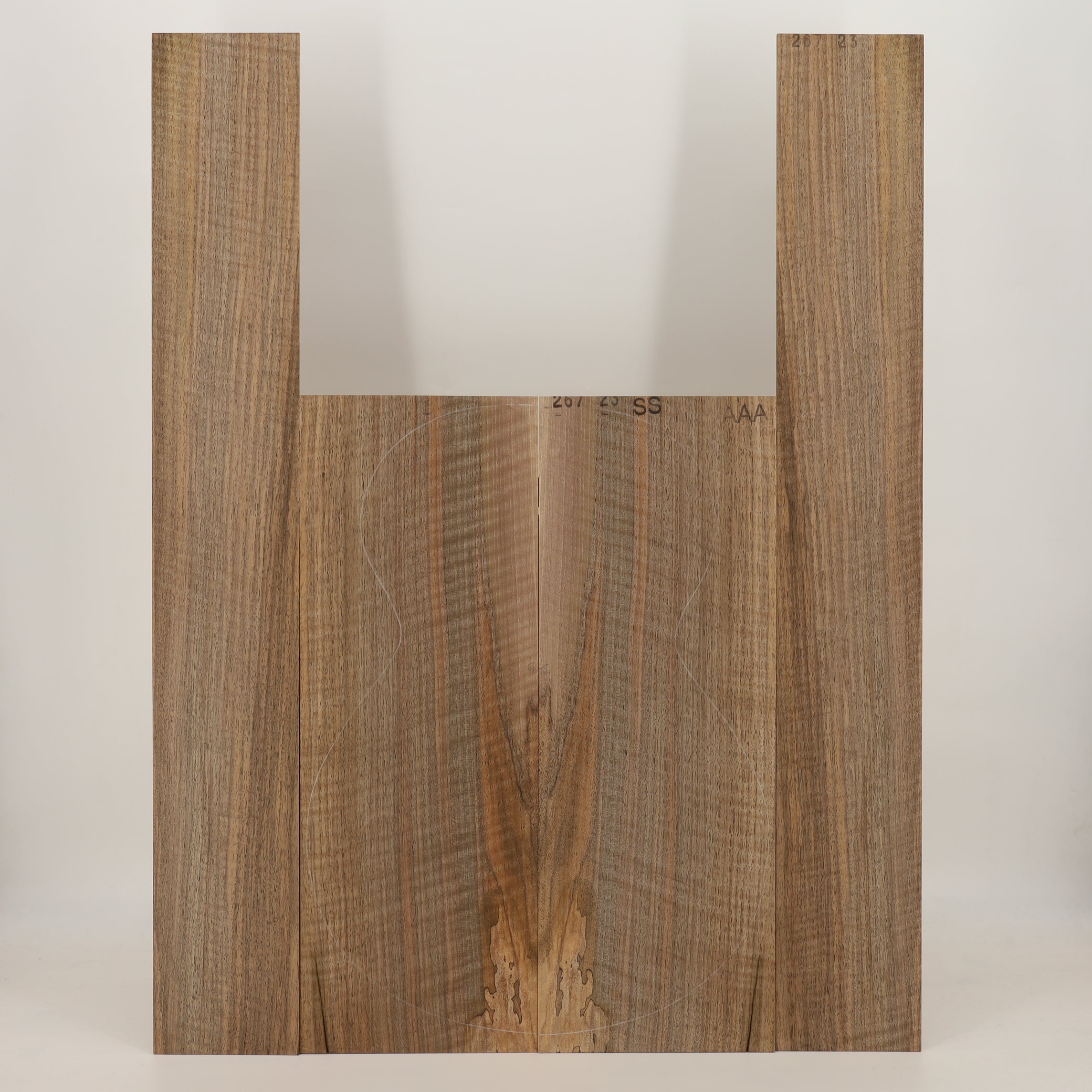 Nussbaum Set (Boden/Zargen) für Steelstring Gitarre AAA (Nr. 2439)