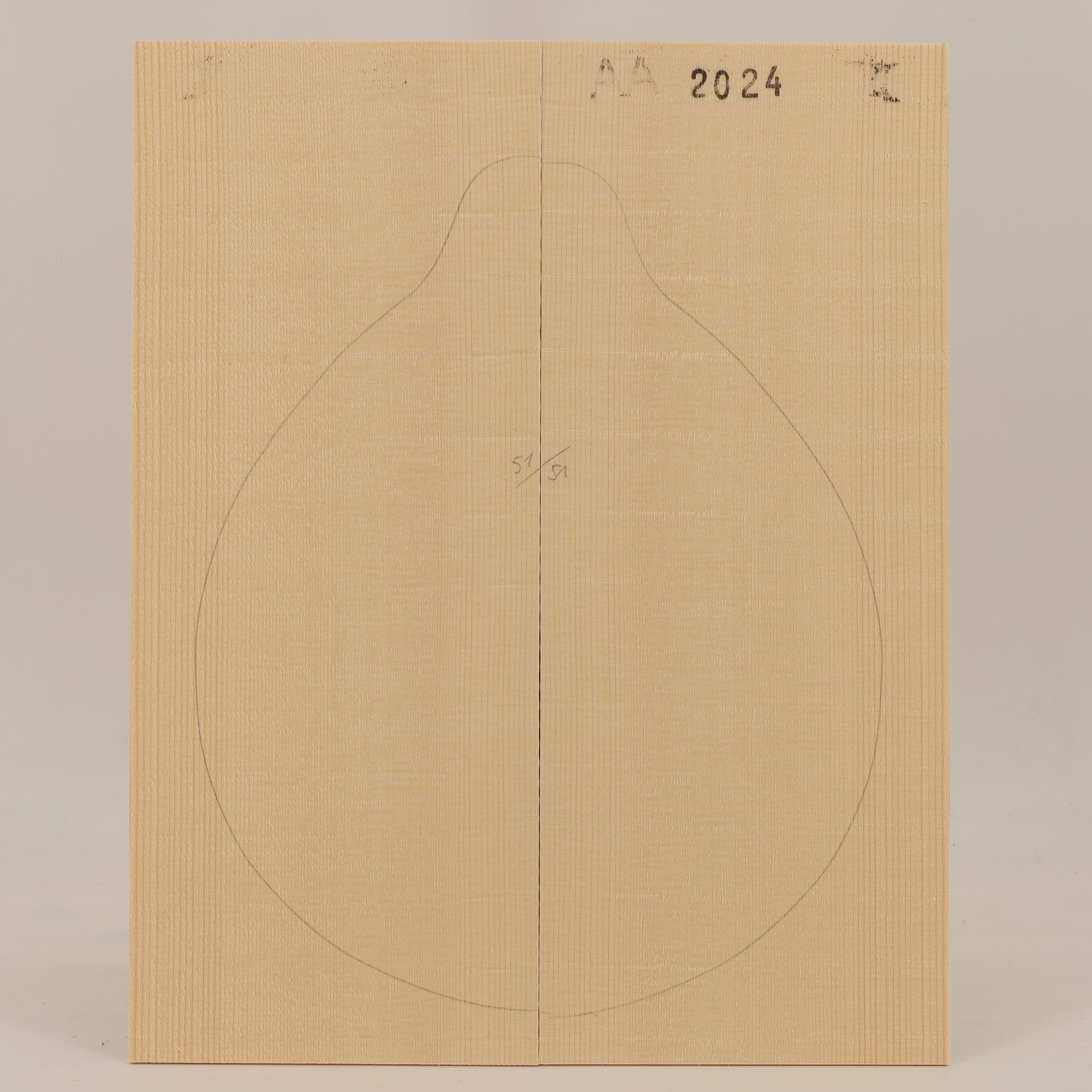Spruce Top for Mandolin flat AA (no. 2605)