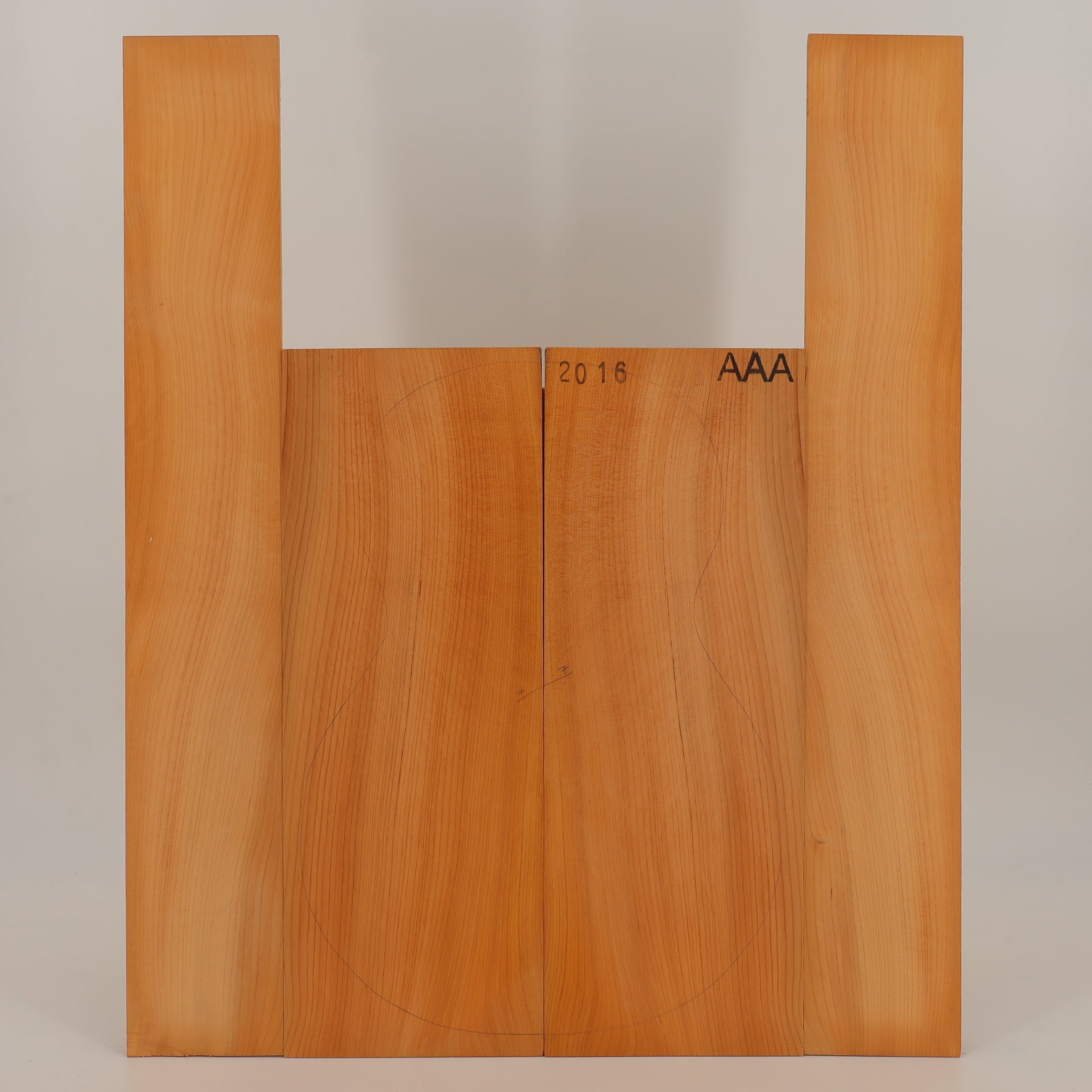 Yew Set (Back/Sides) for Ukulele AAA (no. 2640)