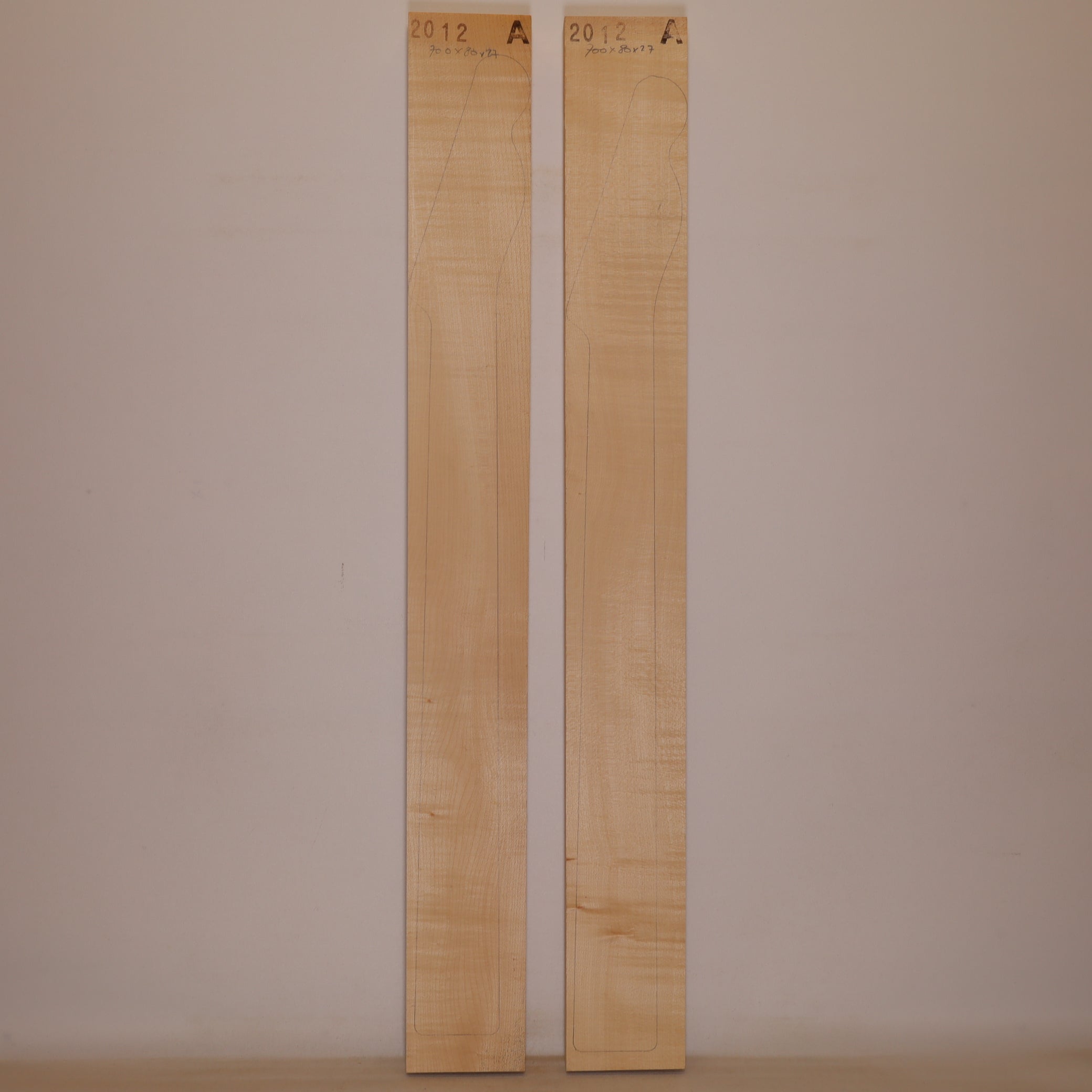 Pack of 2 Maple Necks 700x80x27 mm A - with buds (no. 998)