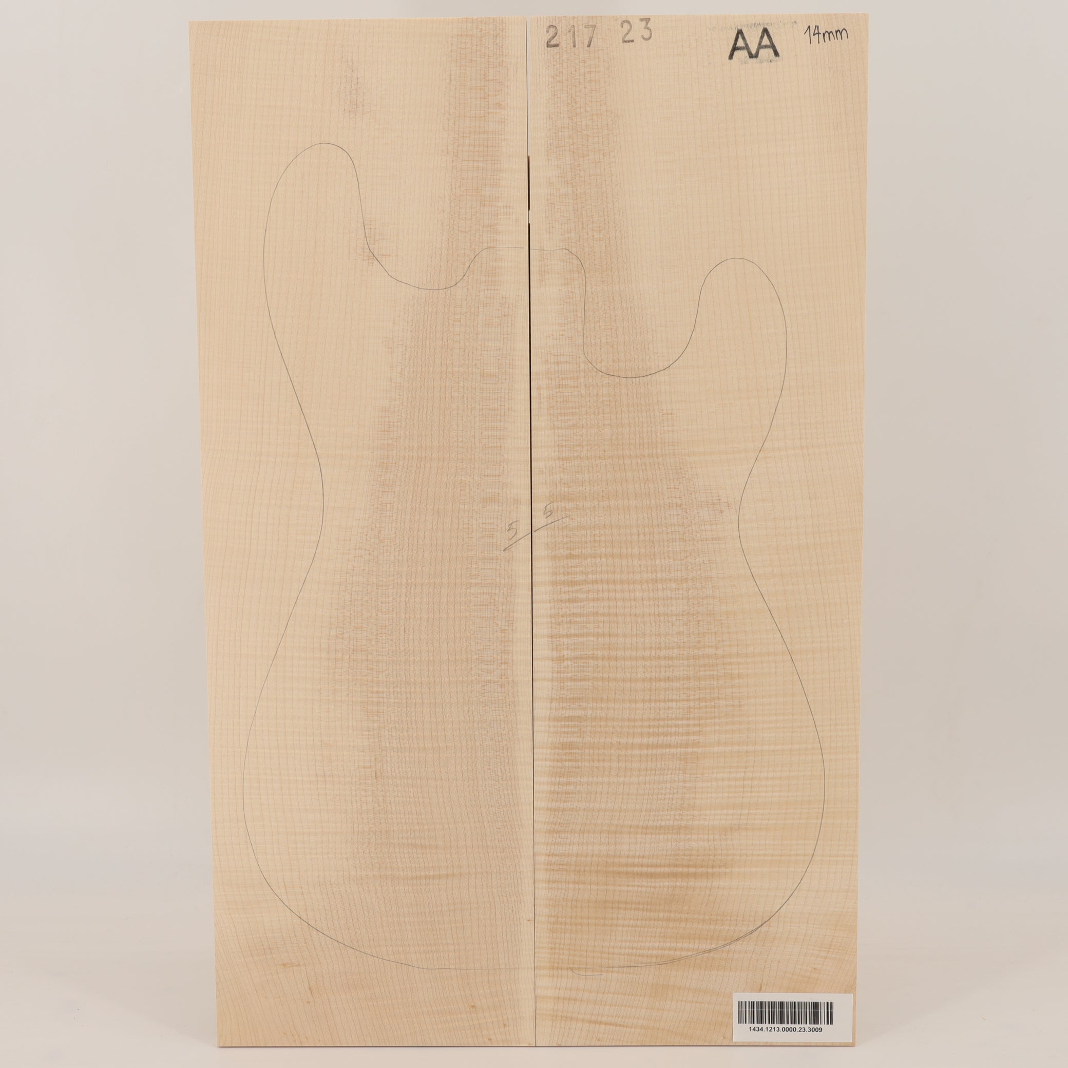 Maple Carved Top 2-piece for Electric Guitar AA (no. 3009)