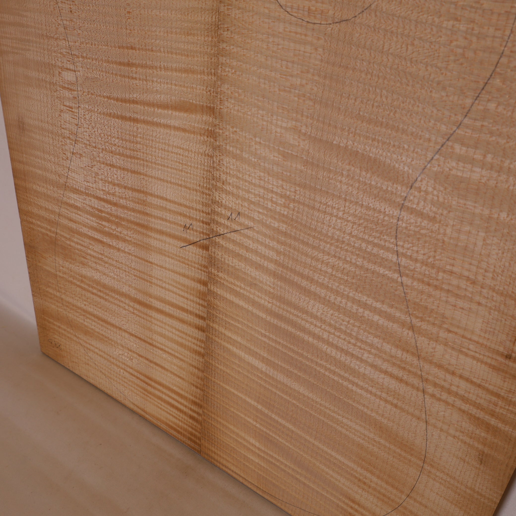 Thermo Maple Carved Top 2-piece for Electric Guitar I (no. 888)