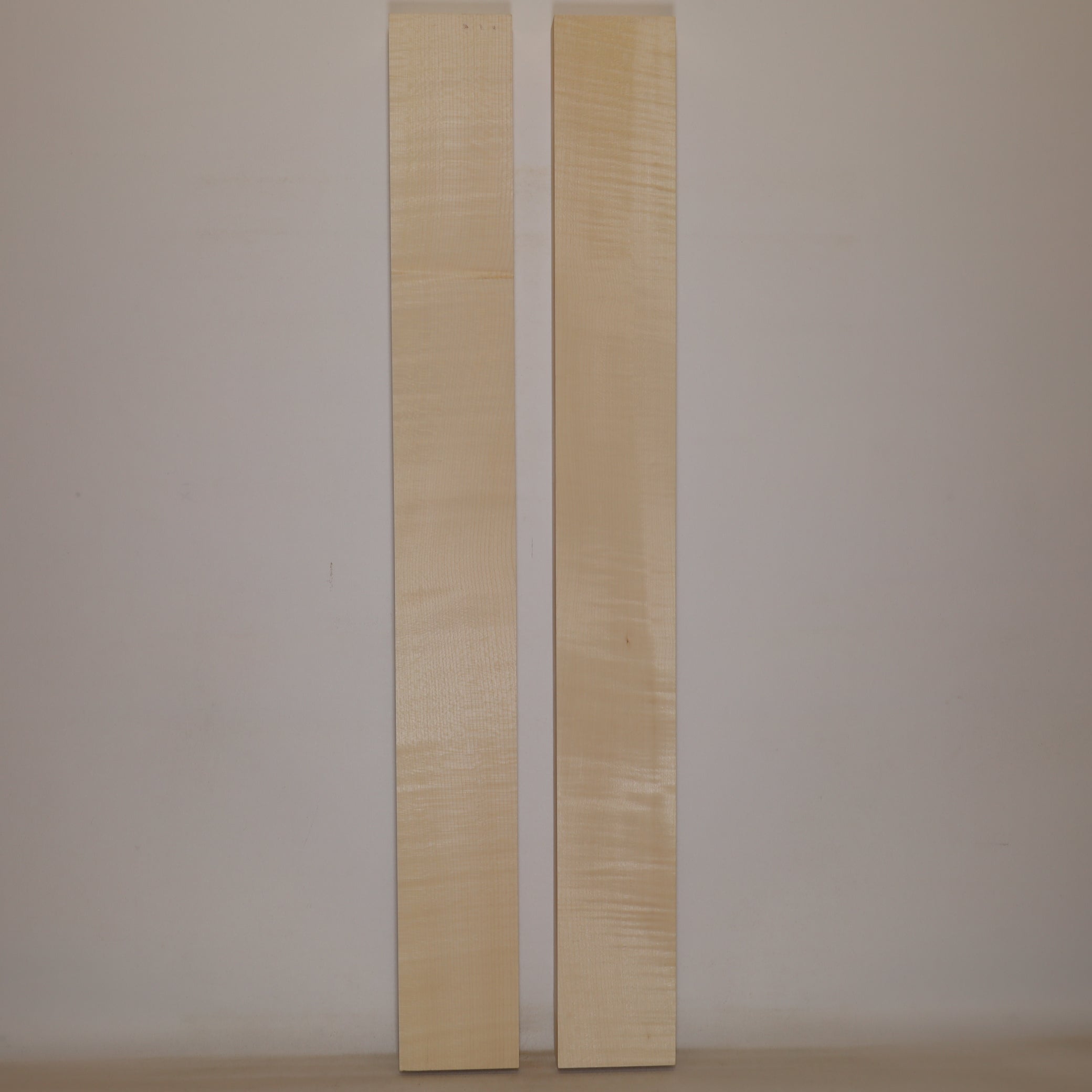 Pack of 2 Maple Necks 700x80x27 mm A - with buds (no. 997)