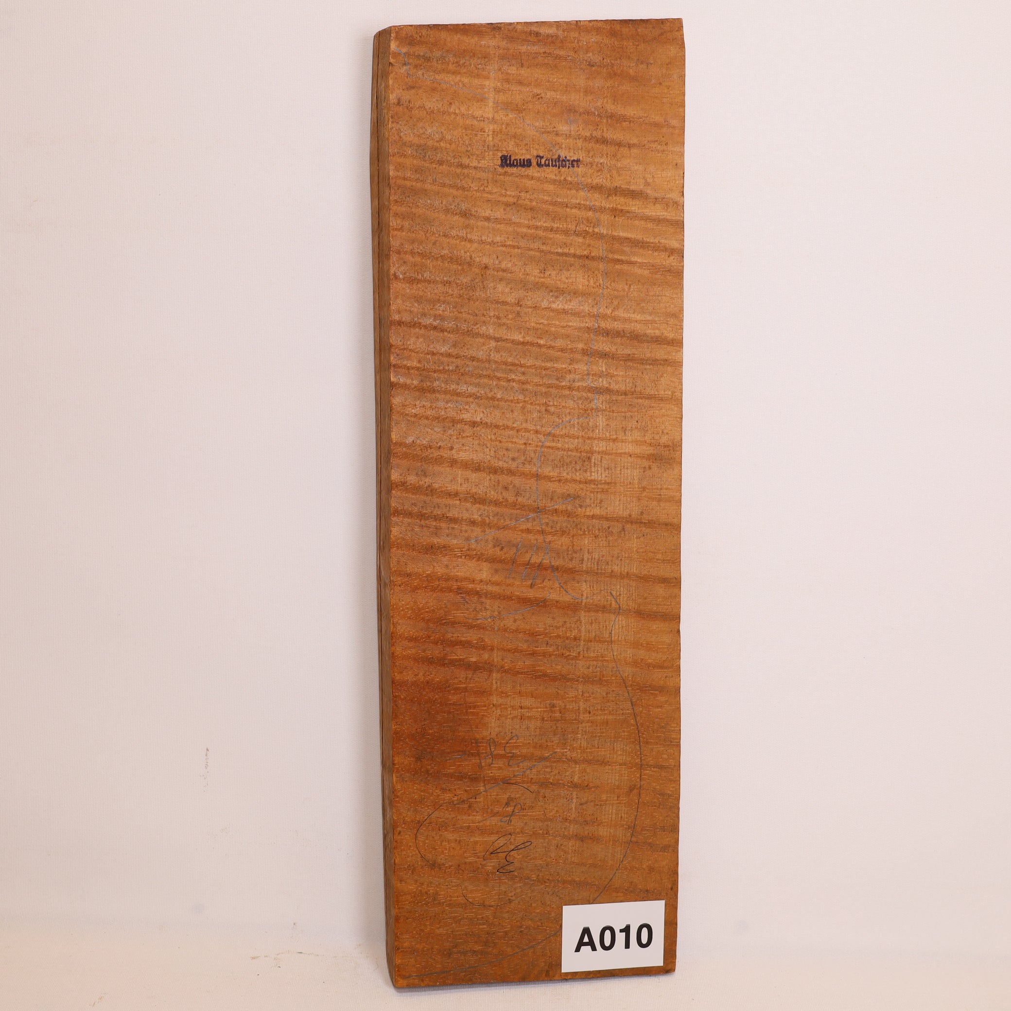 Maple Back for Violin old (no. A010)
