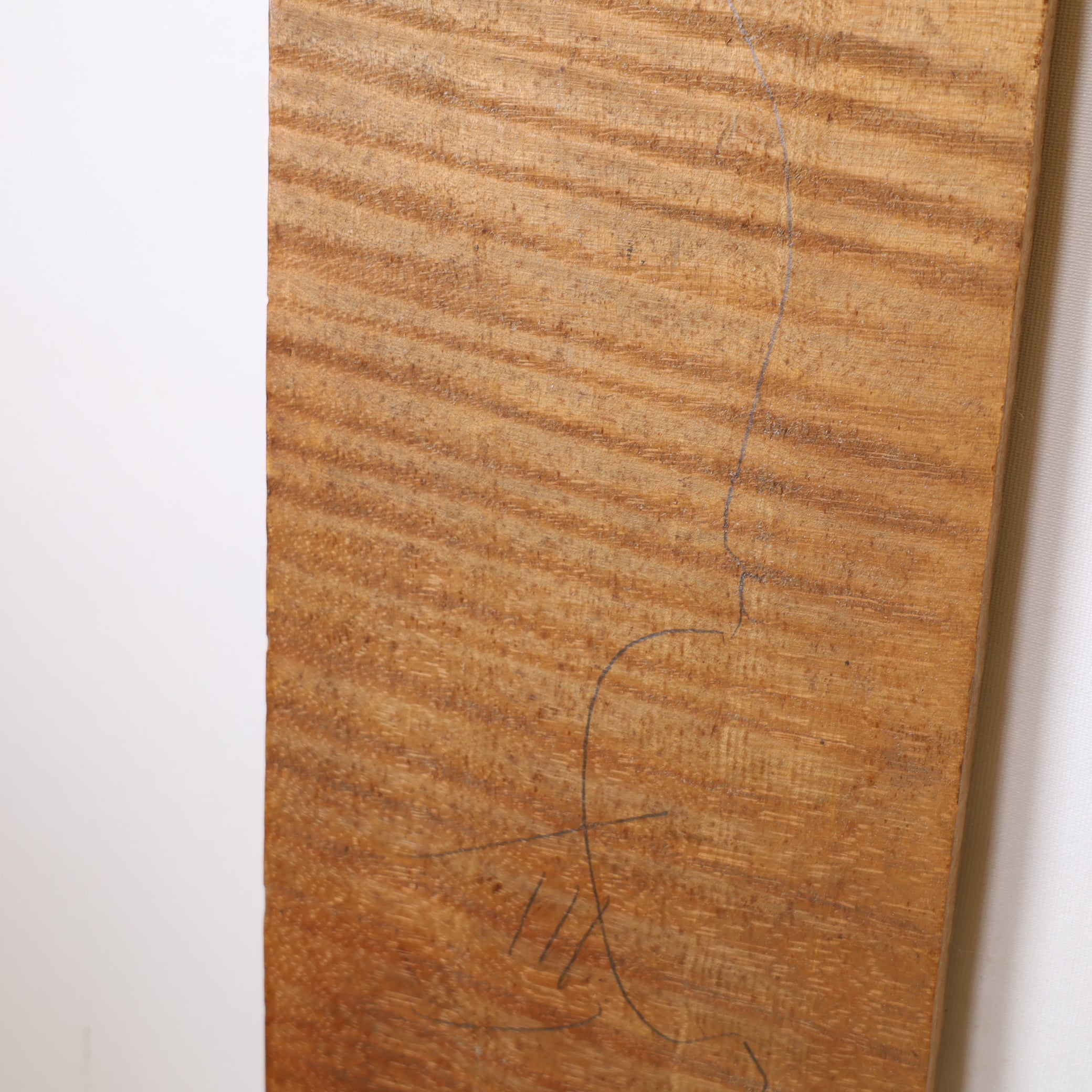 Maple Back for Violin old (no. A010)