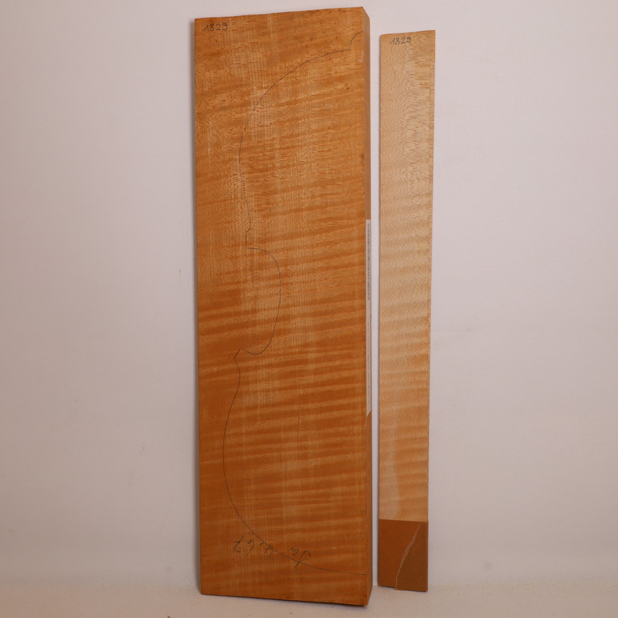 Maple Set (back/sides) for Violin from 1967 (no. 1829)