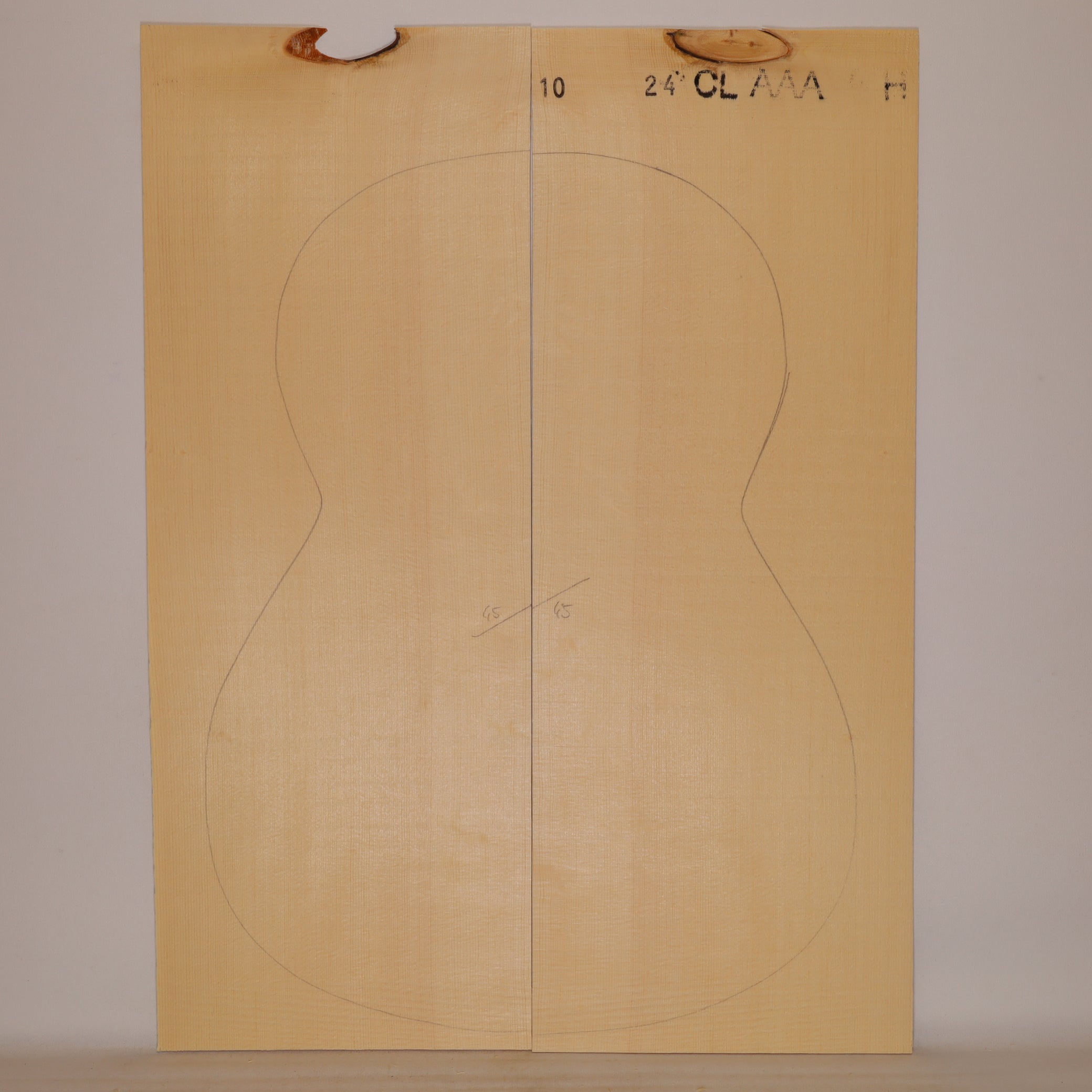 Spruce Top for Classical Guitar AAA (no. 910)