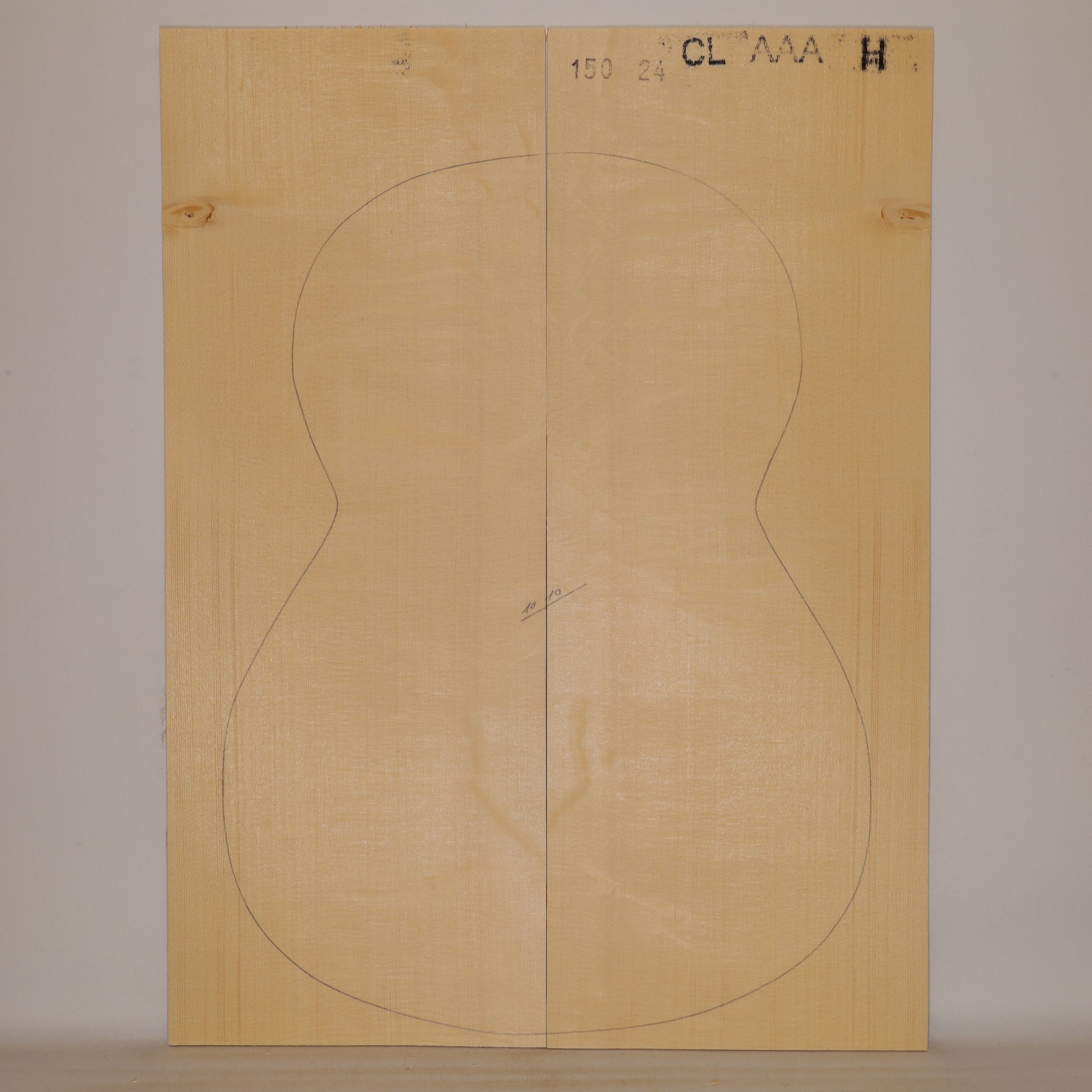Spruce Top for Classical Guitar AAA (no. 911)