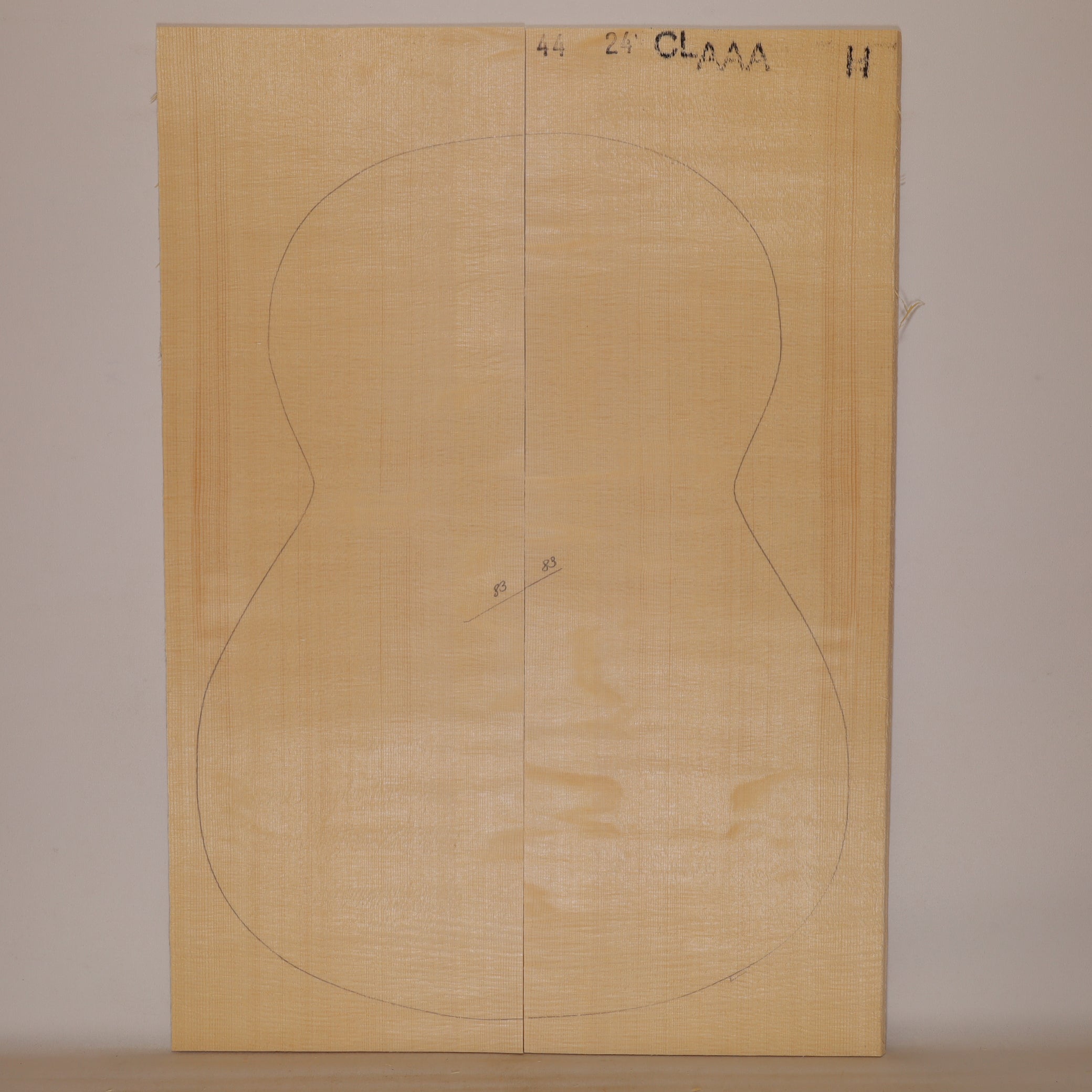 Spruce Top for Classical Guitar AAA (no. 913)