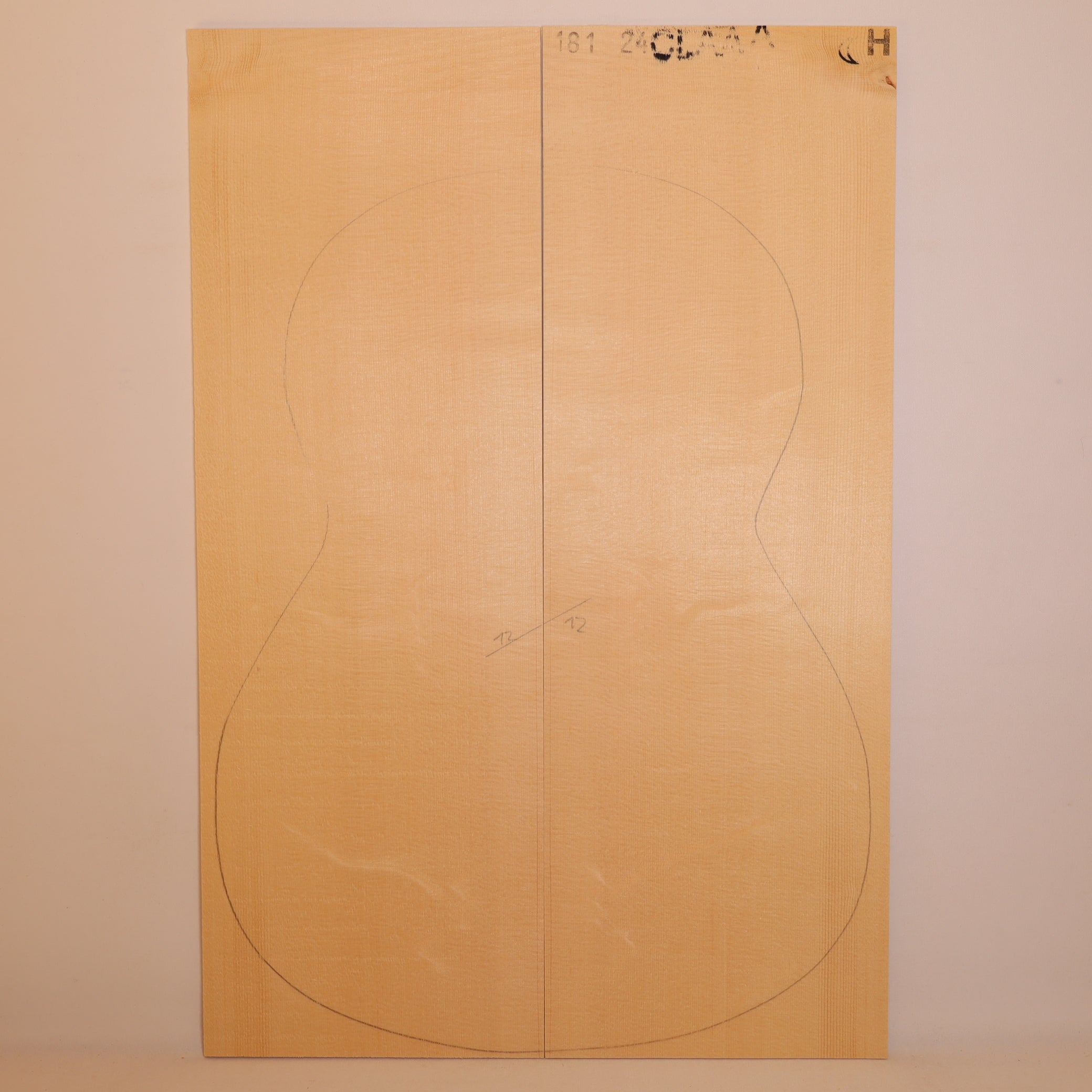 Spruce Top for Classical Guitar AAA (no. 1777)