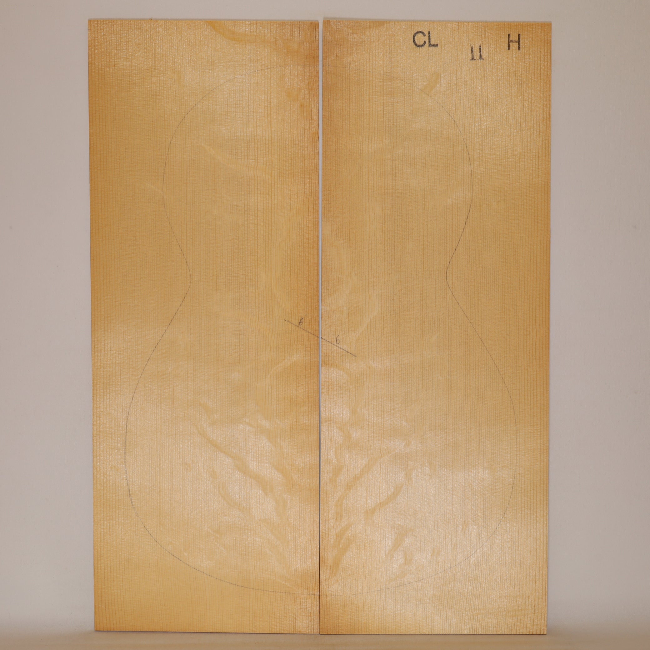 Thermo Spruce Top for Classical Guitar, heavy bearclaw, II (no. 1374)
