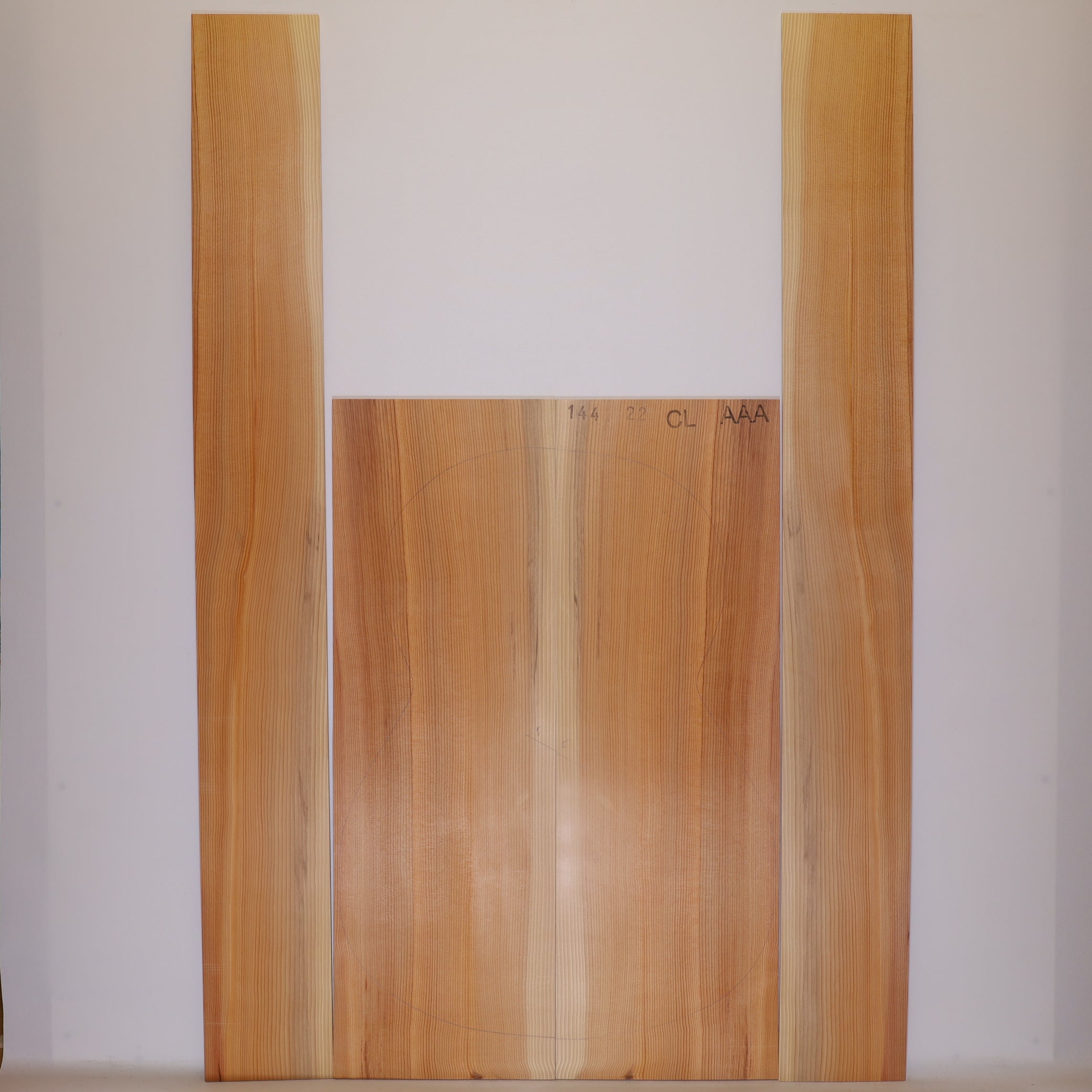 Yew Set (Back/Sides) for Classical Guitar AAA (no. 381)