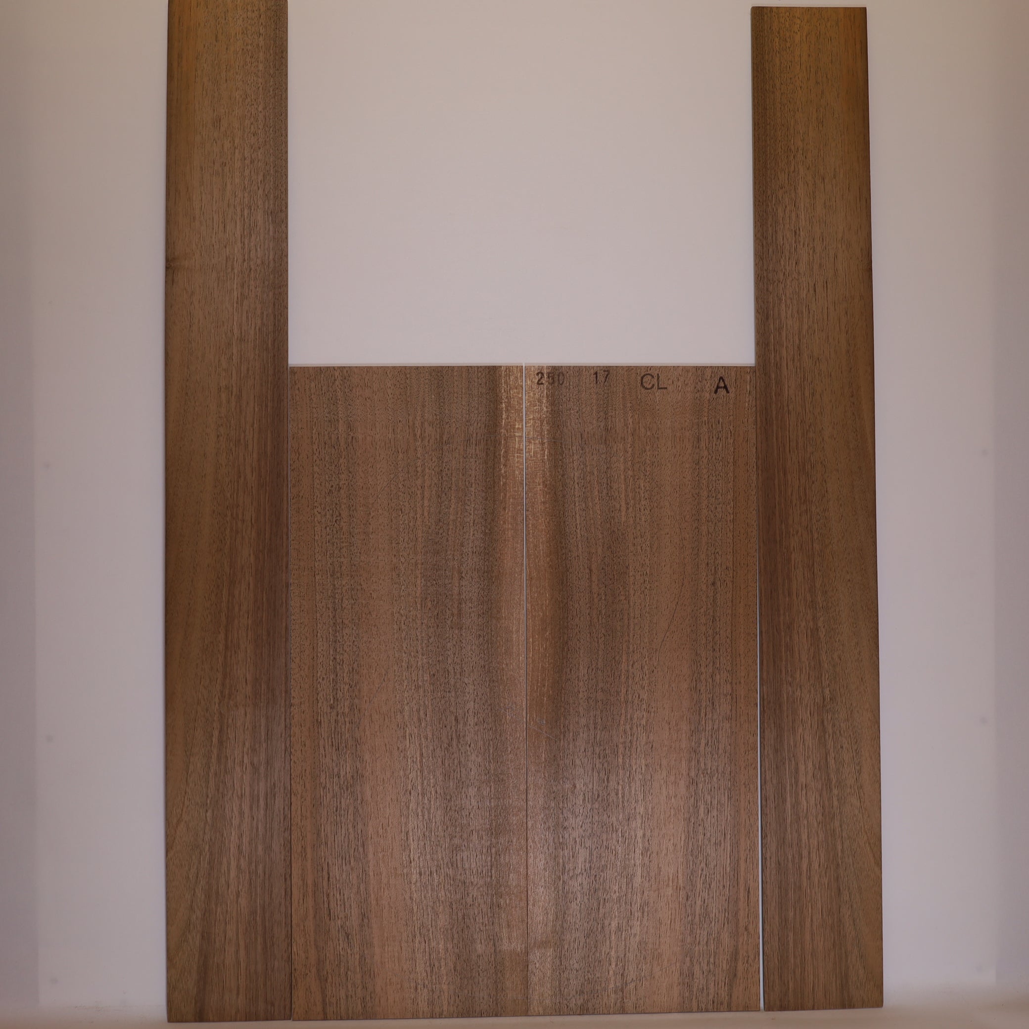 Walnut Set (Back/Sides) for Classical Guitar A (no. 329)