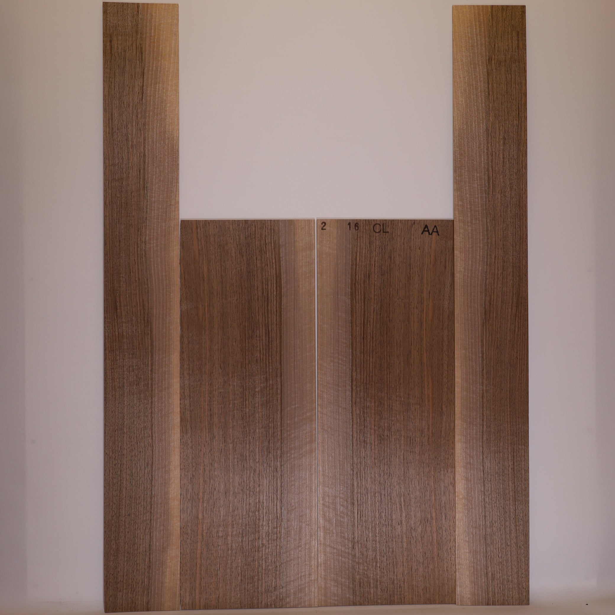 Walnut Set (Back/Sides) for Classical Guitar AA (no. 331)