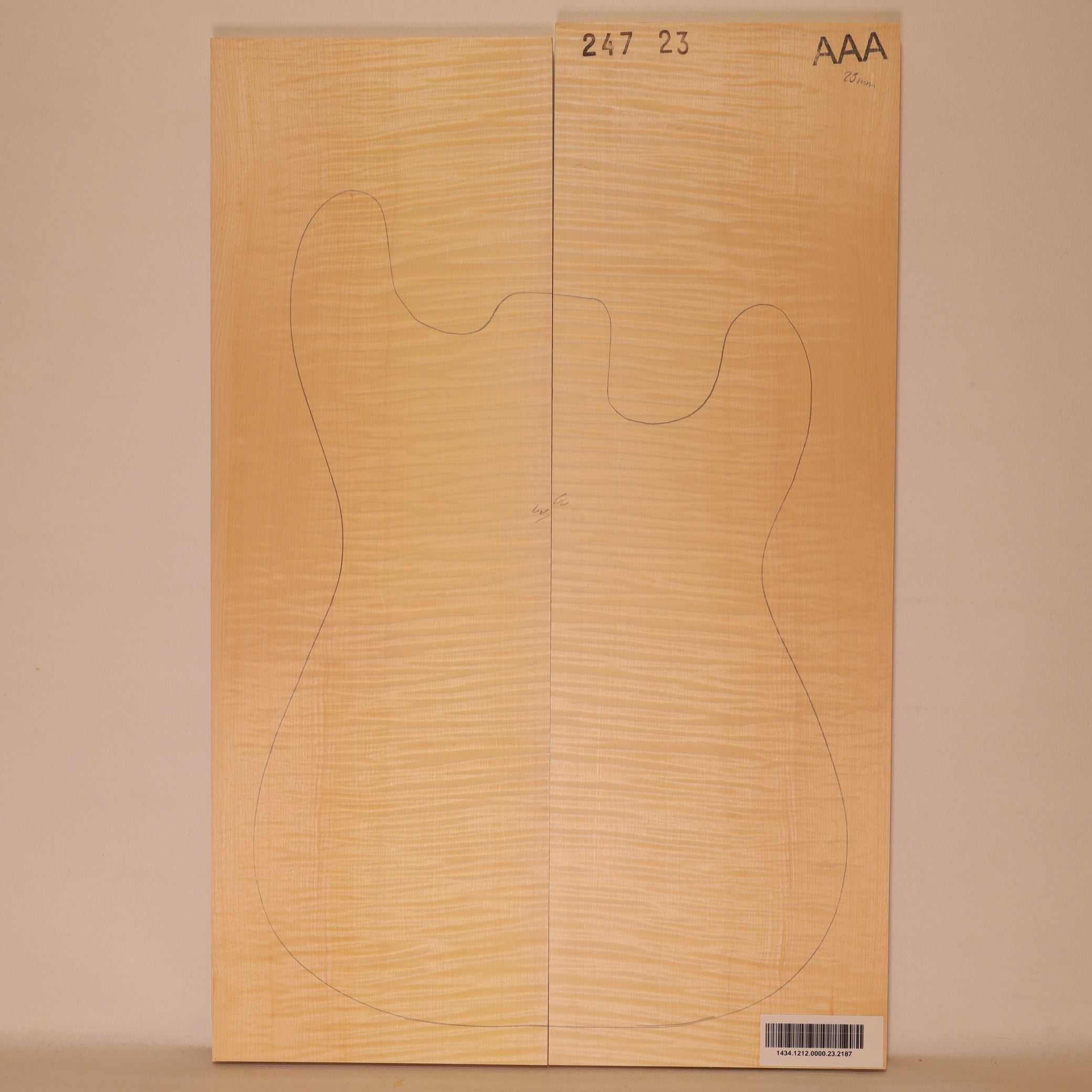 Maple Carved Top 2-piece for Electric Guitar AAA (no. 2187)
