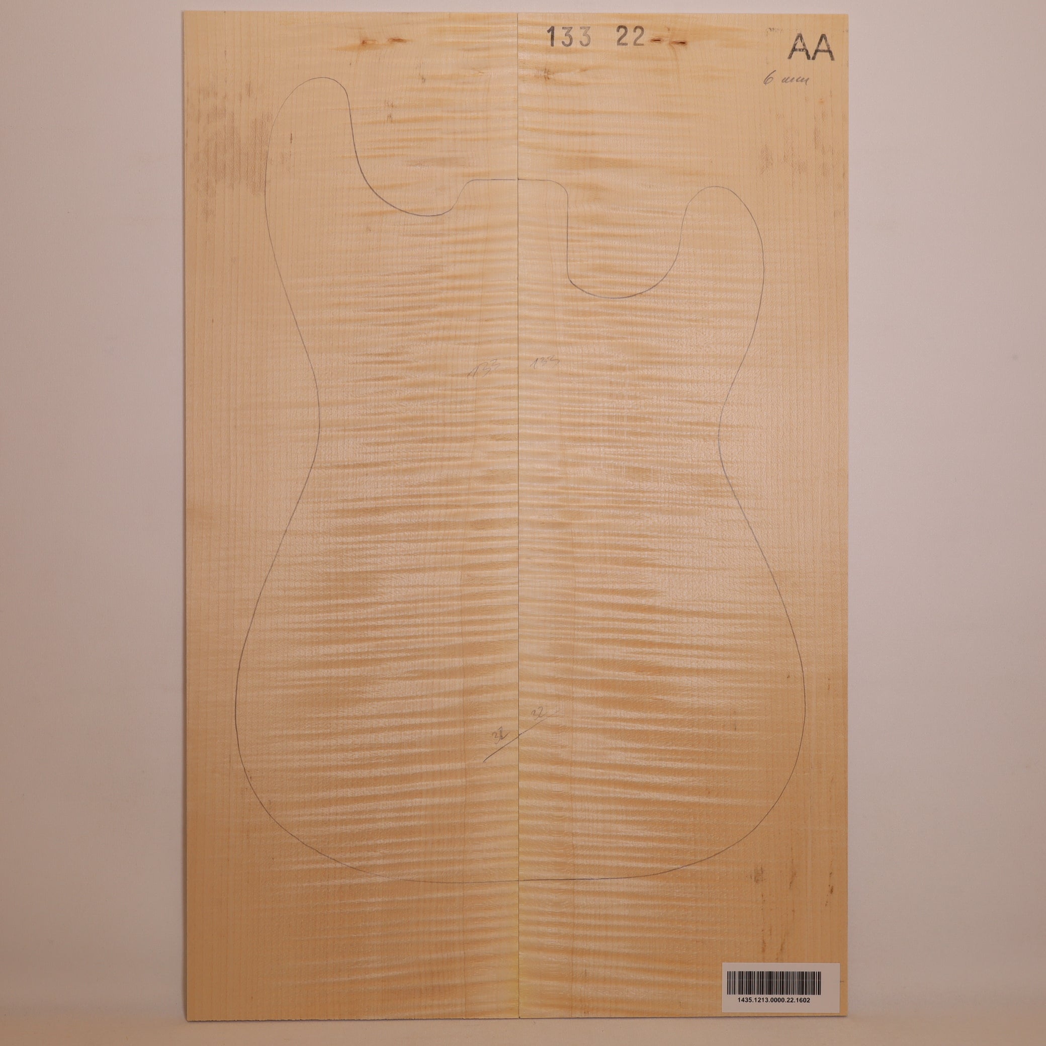 Maple Drop Top 2-piece for Electric Guitar AA (no. 1602)