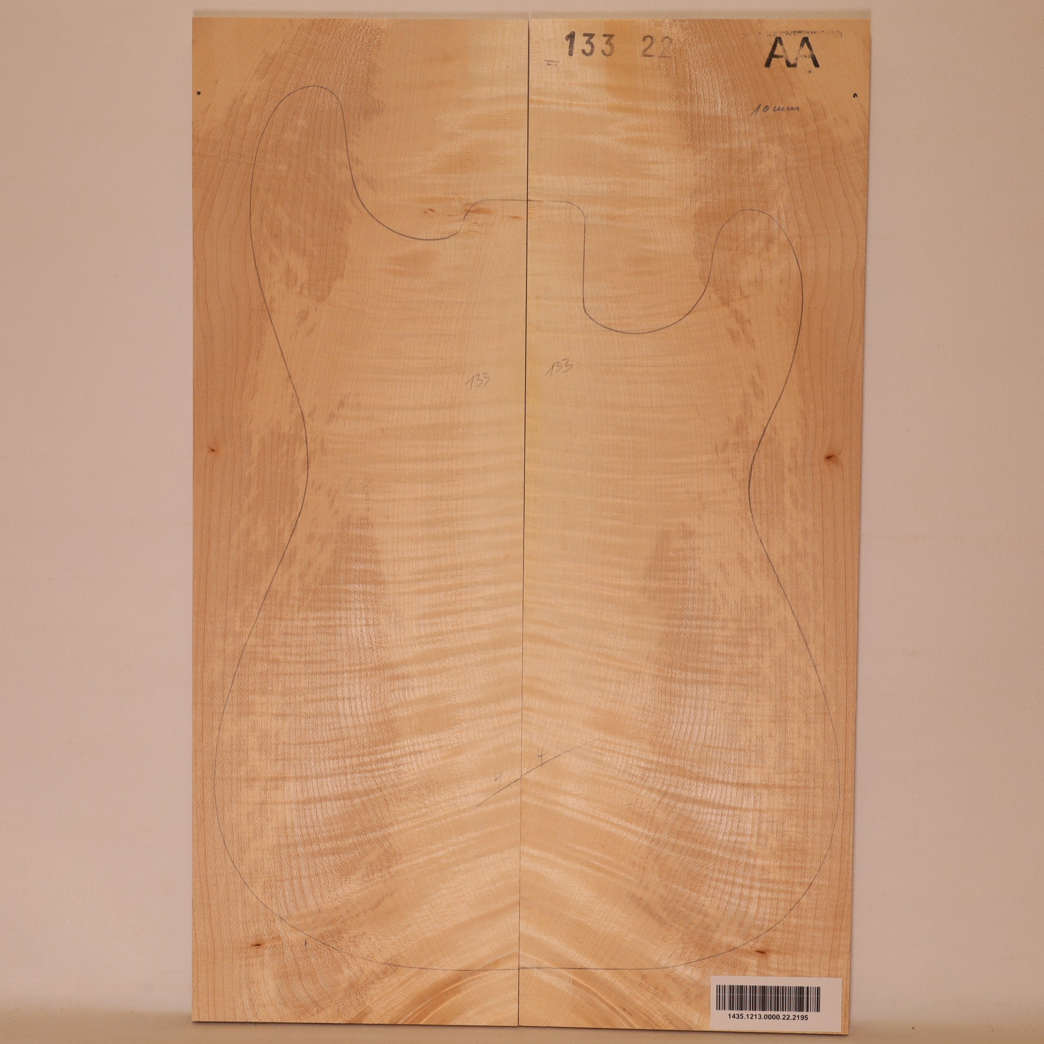 Maple Drop Top 2-piece for Electric Guitar AA (no. 2195)