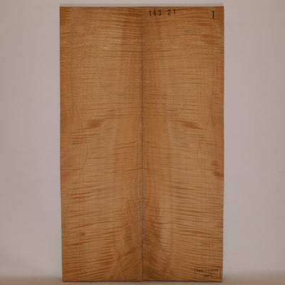 Thermo Ahorn Carved Top 2-teilig für E-Gitarre I (Nr. 898)