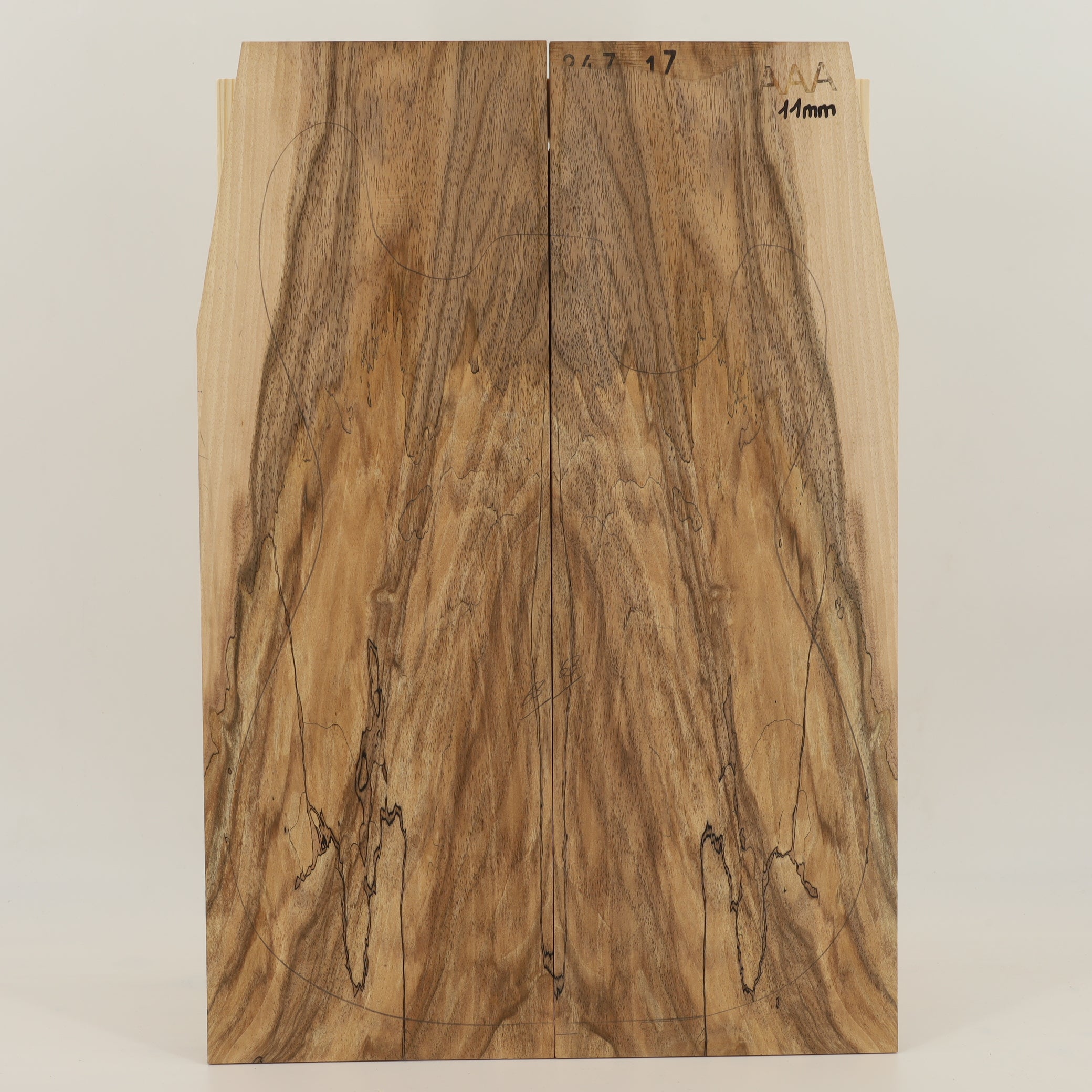 Walnut Carved Top 2-piece for Electric Guitar AAA (no. 2734)