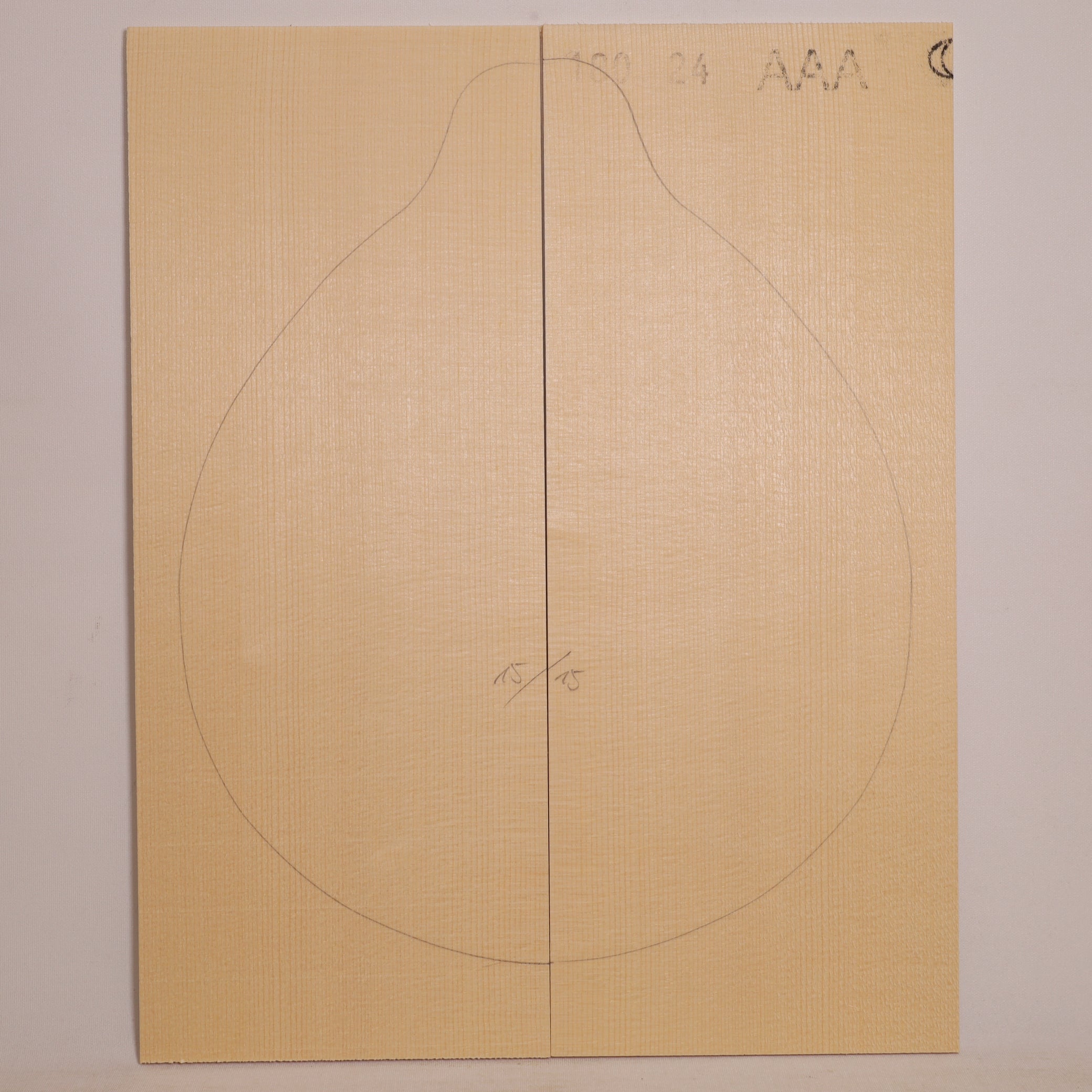 Spruce Top for Mandolin flat AAA (no. 1424)