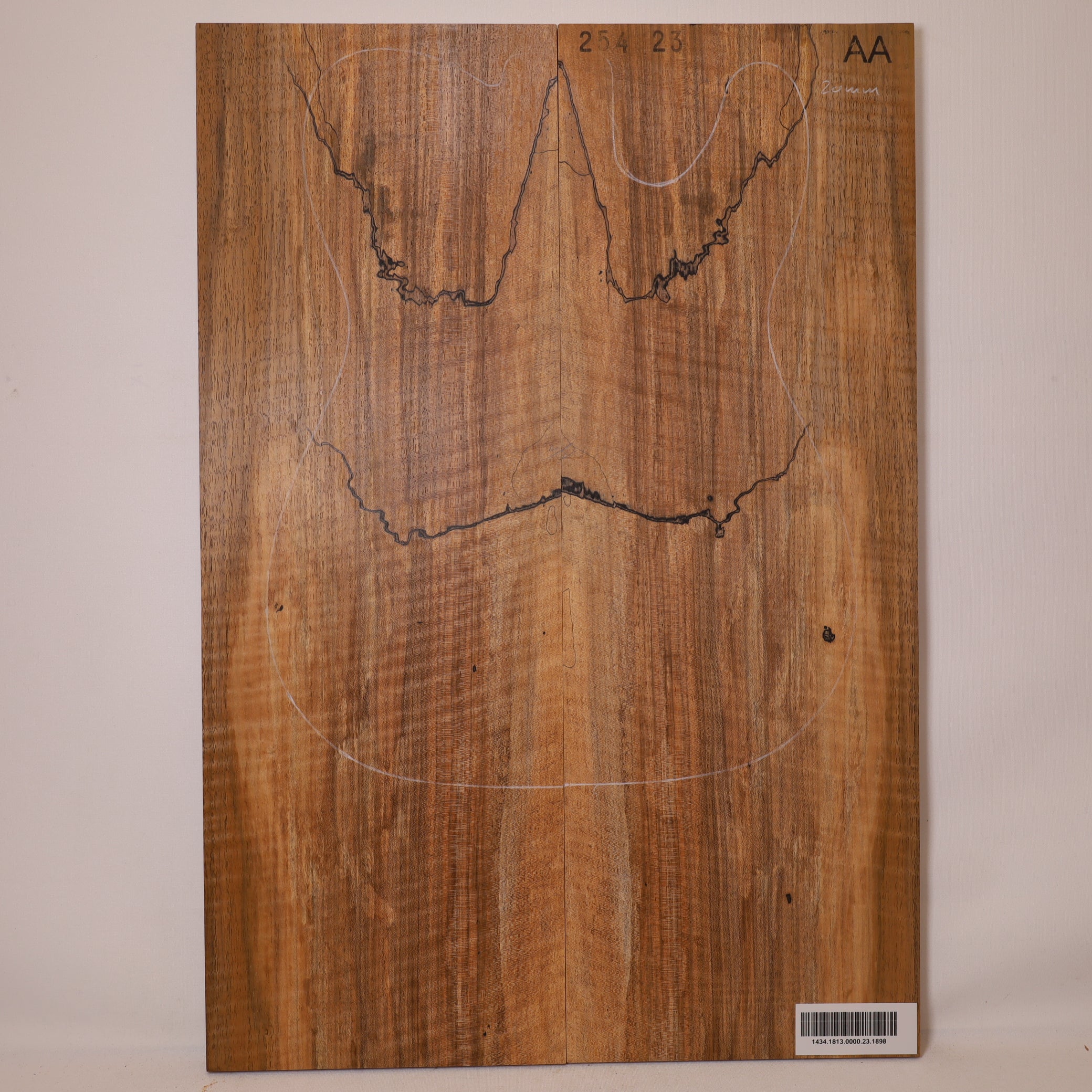 Nussbaum Carved Top 2-teilig für E-Gitarre AA (Nr. 1898)