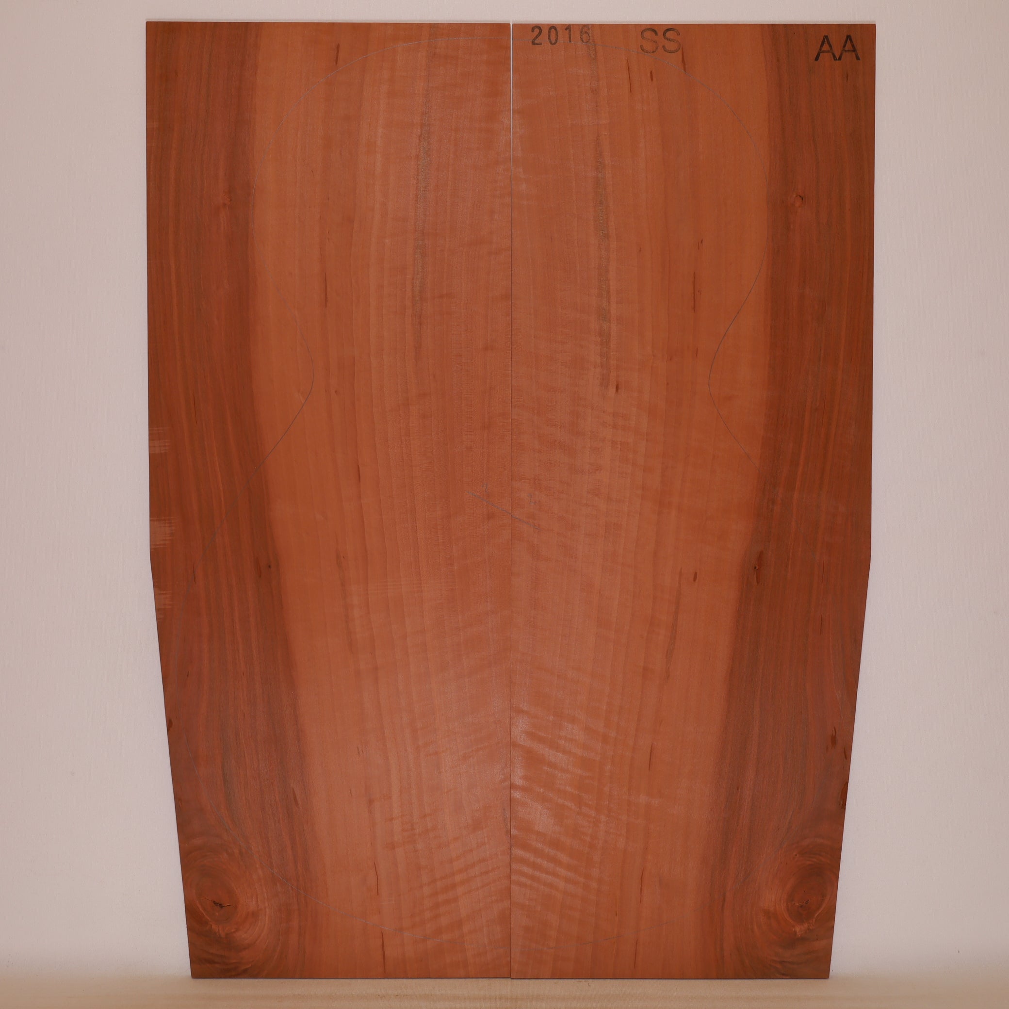 Pear Back steamed for Steel String Guitar AA (no. 865)