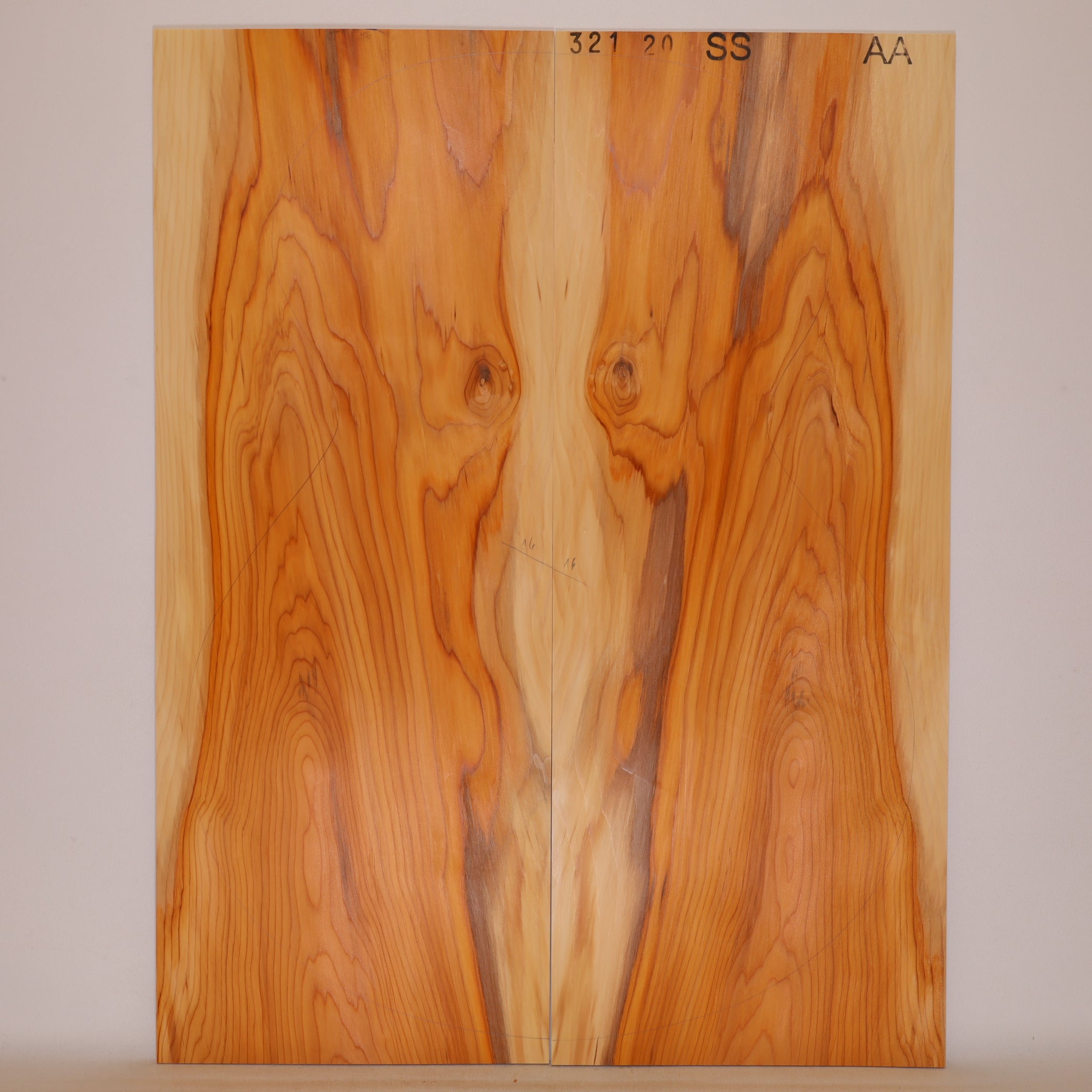Yew Back for Steel String Guitar AA (no. 860)