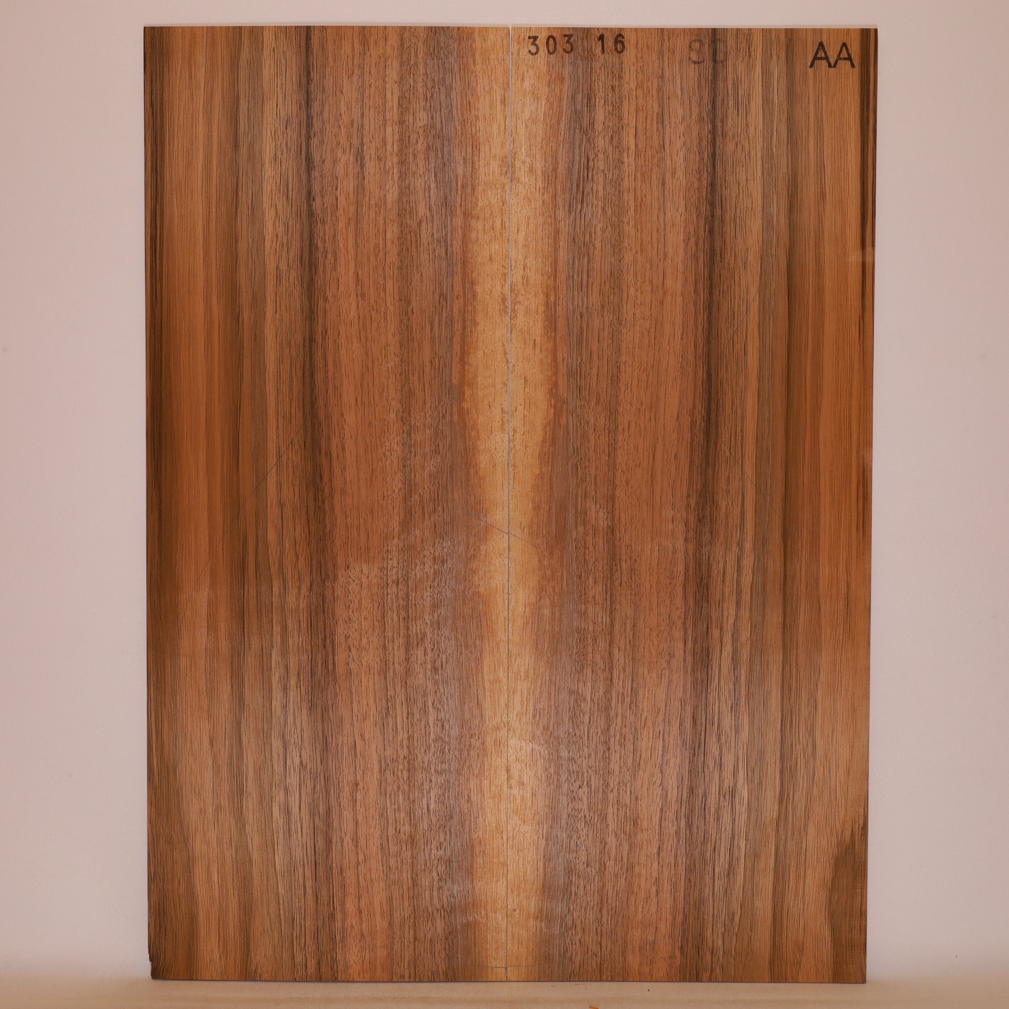 Walnut Back for Steel String Guitar AA (no. 851)
