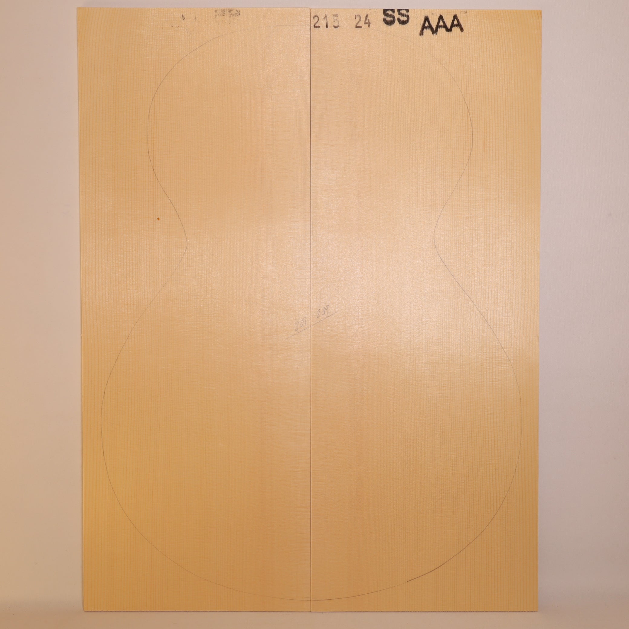 Spruce Top for Steel String Guitar AAA (no. 1684)